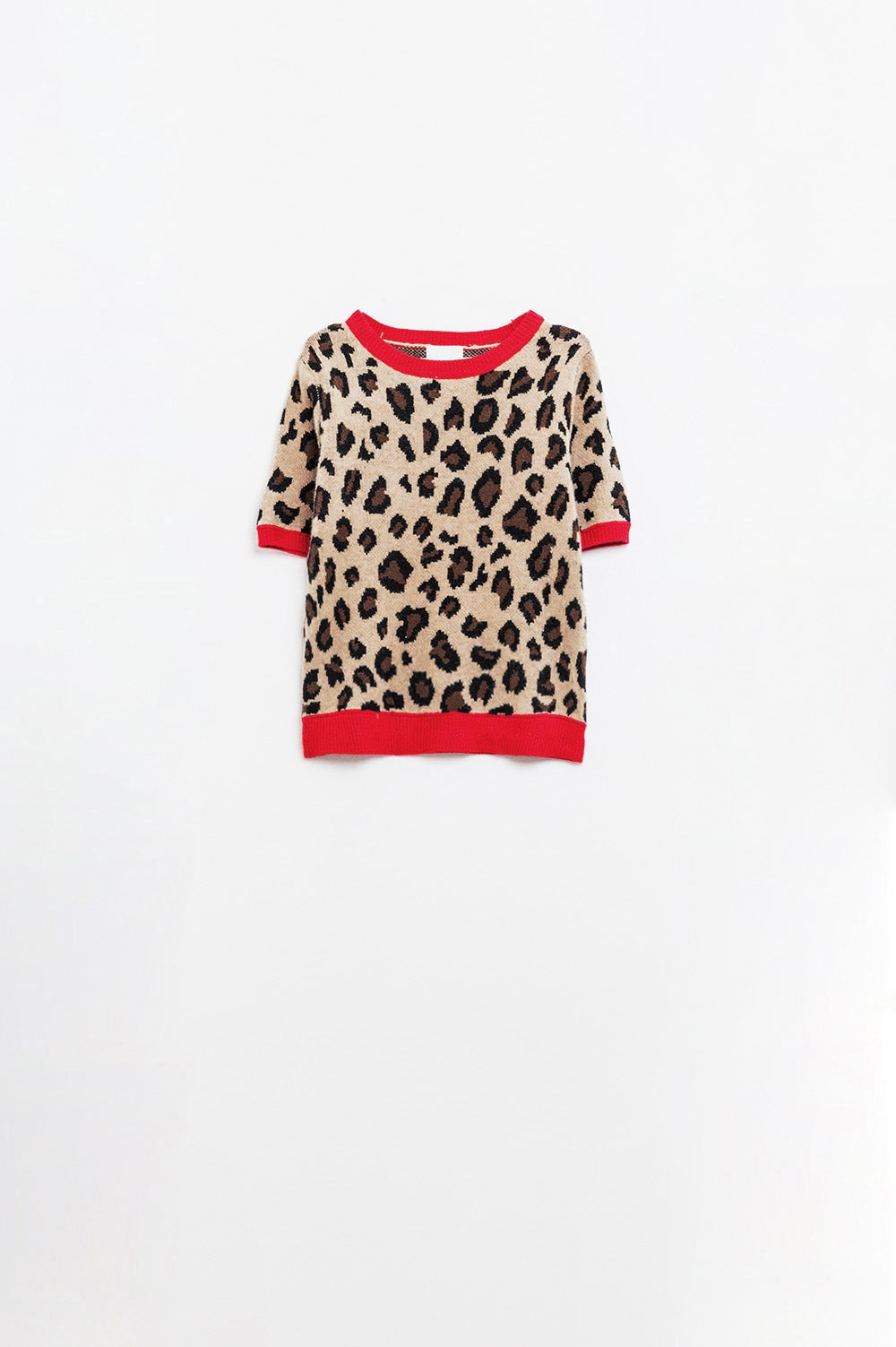 acogedora camisa tipo suéter con estampado de pantera y bordes rojos Q2