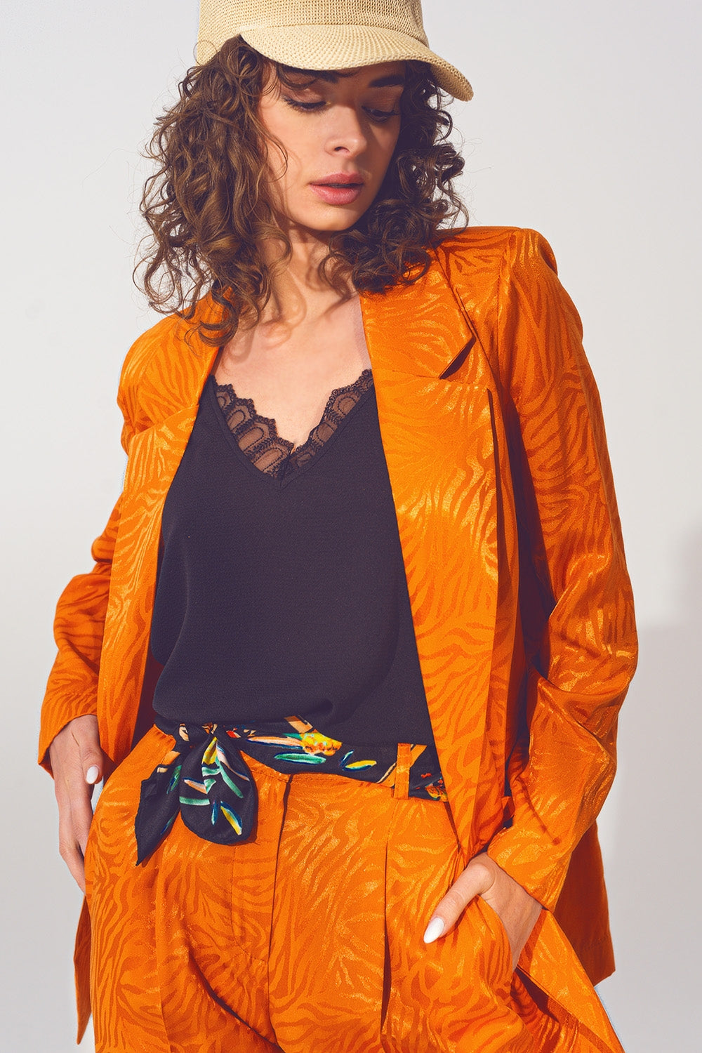 Blazer oversize con estampado de cebra en naranja Q2