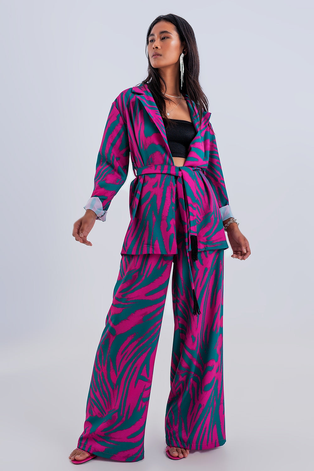 Blazer verde con cinturón con estampado animal Q2