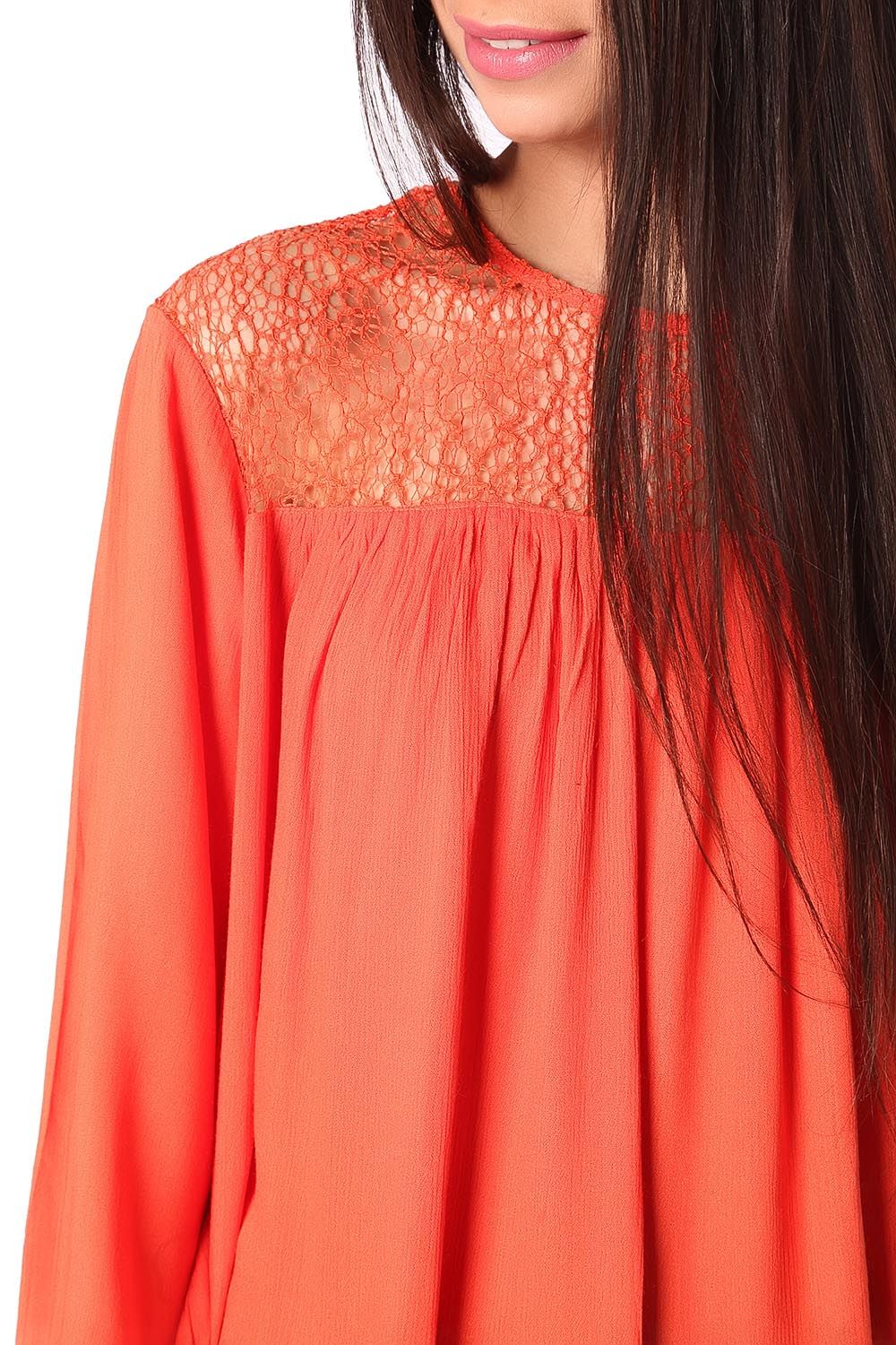 Blusa amplia con detalle de rejilla en color naranja Q2