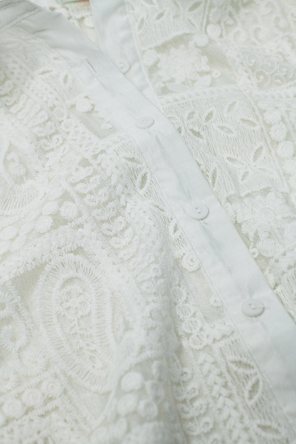 Blusa blanca de manga larga Croched Style Q2