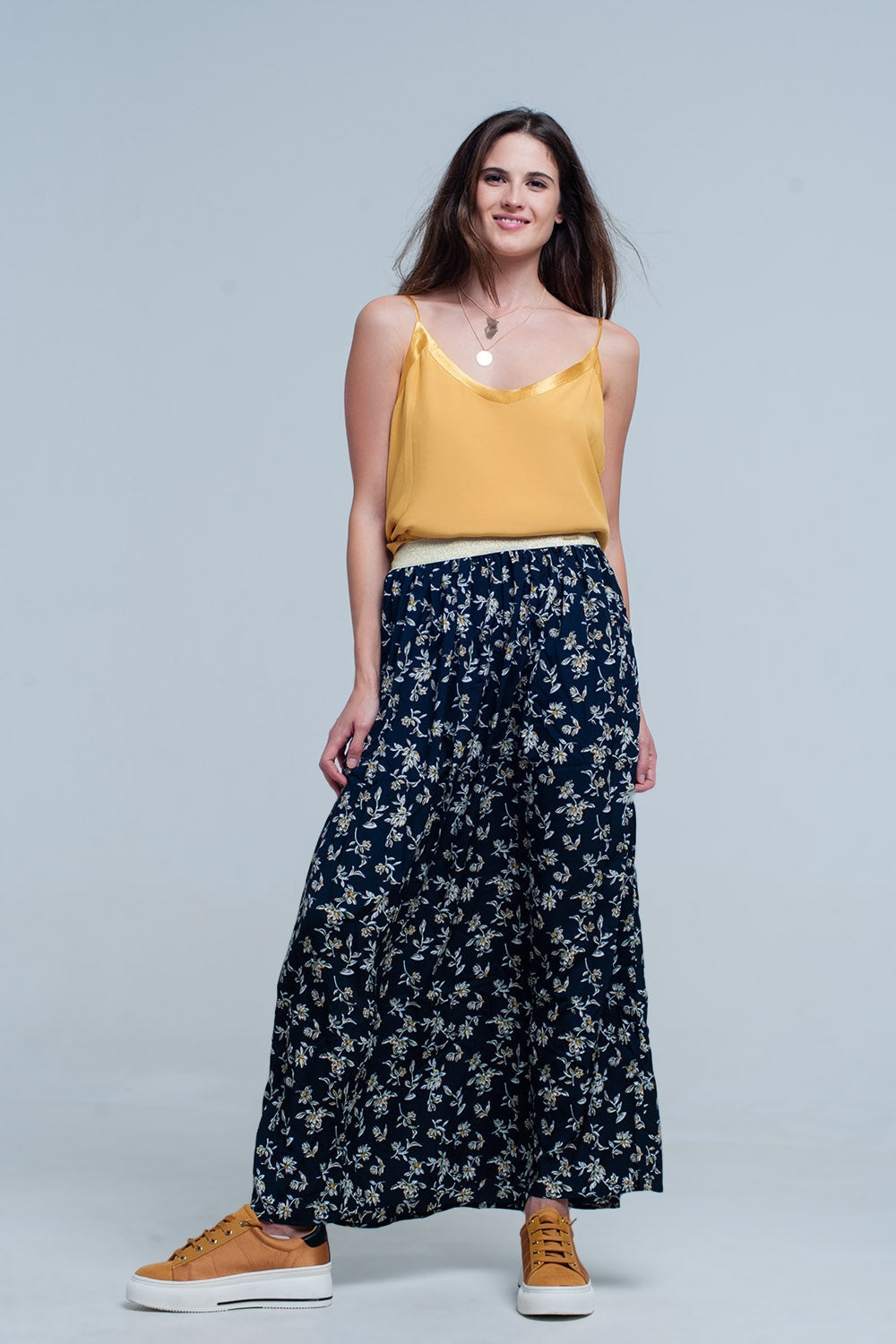 Blusa mostaza de tirantes con detalle de brillo Q2