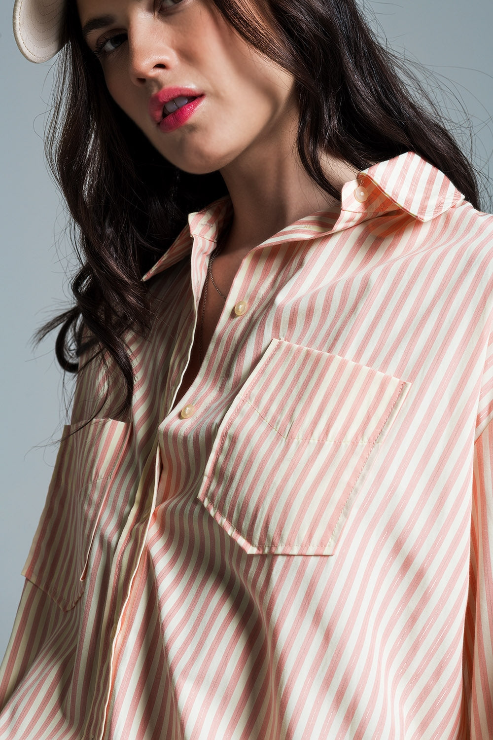 Blusa oversize naranja claro con rayas blancas Q2