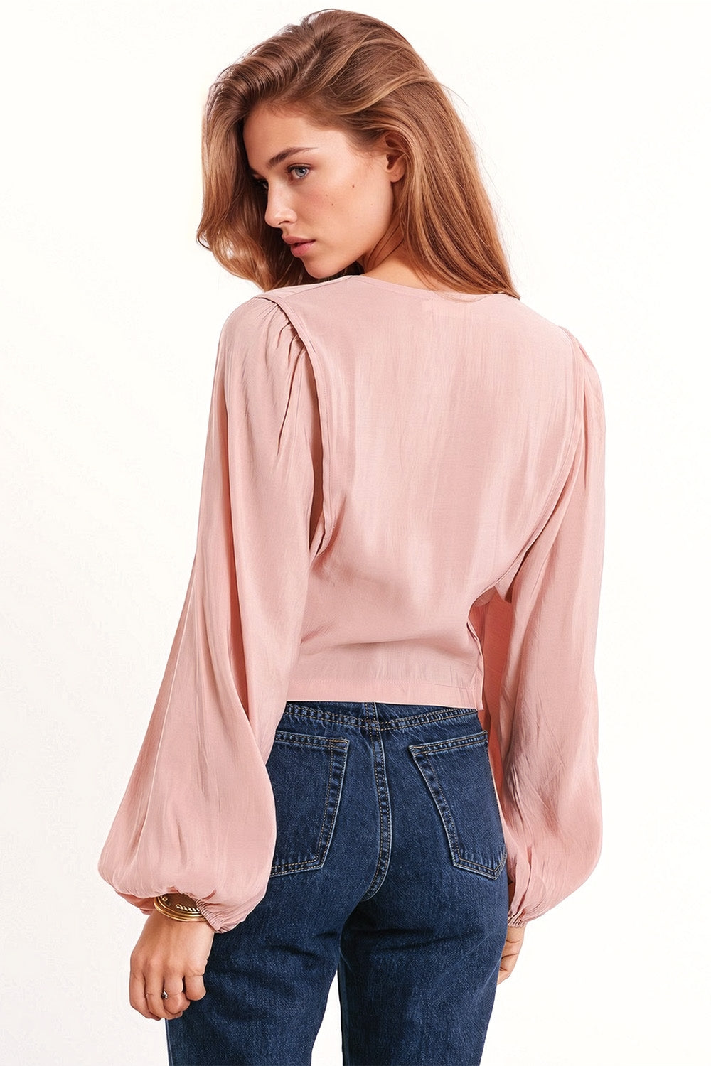 Camisa con cuello de pico y mangas supervoluminosas en rosa Q2