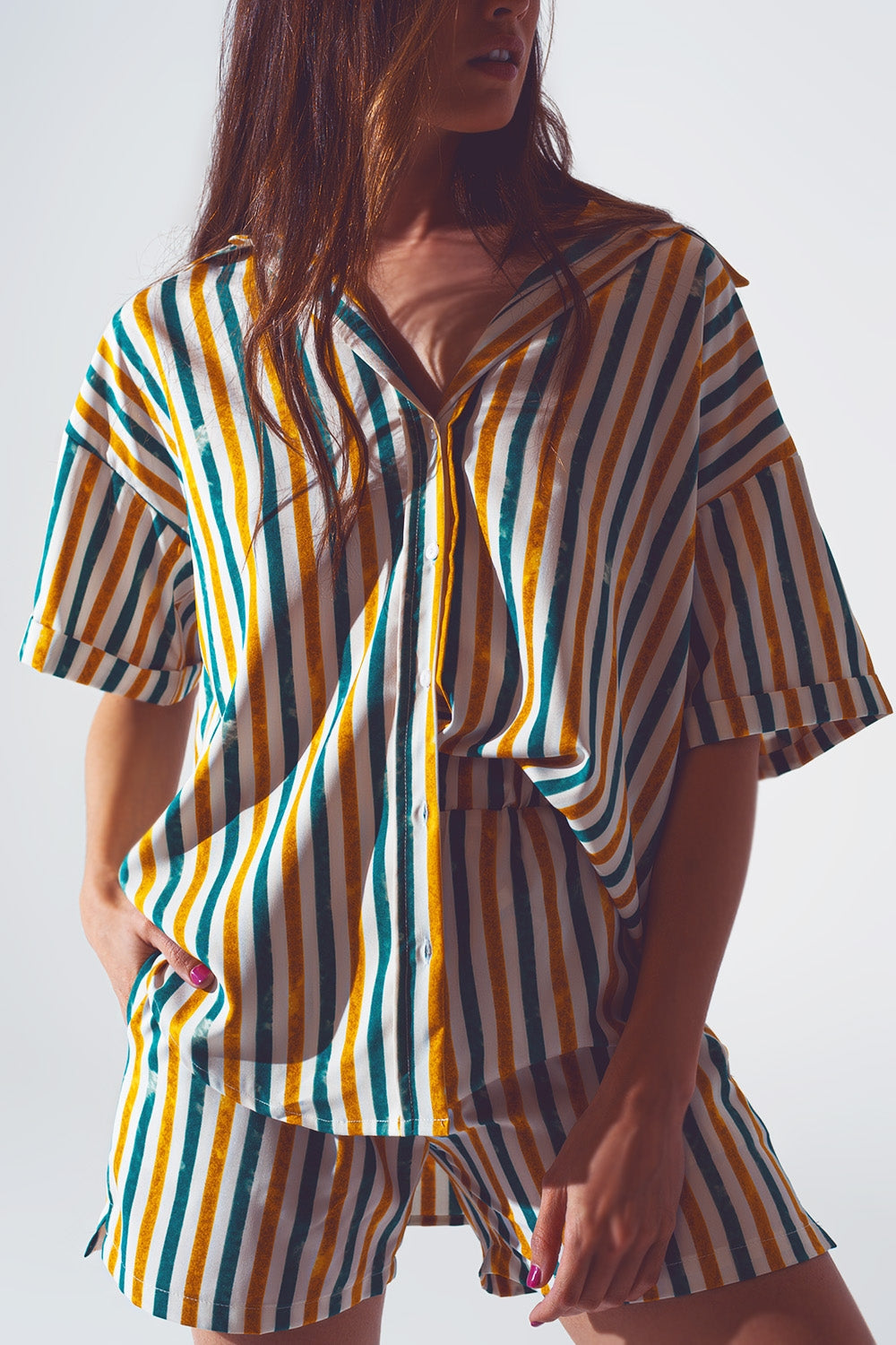 Camisa holgada a rayas verdes Q2