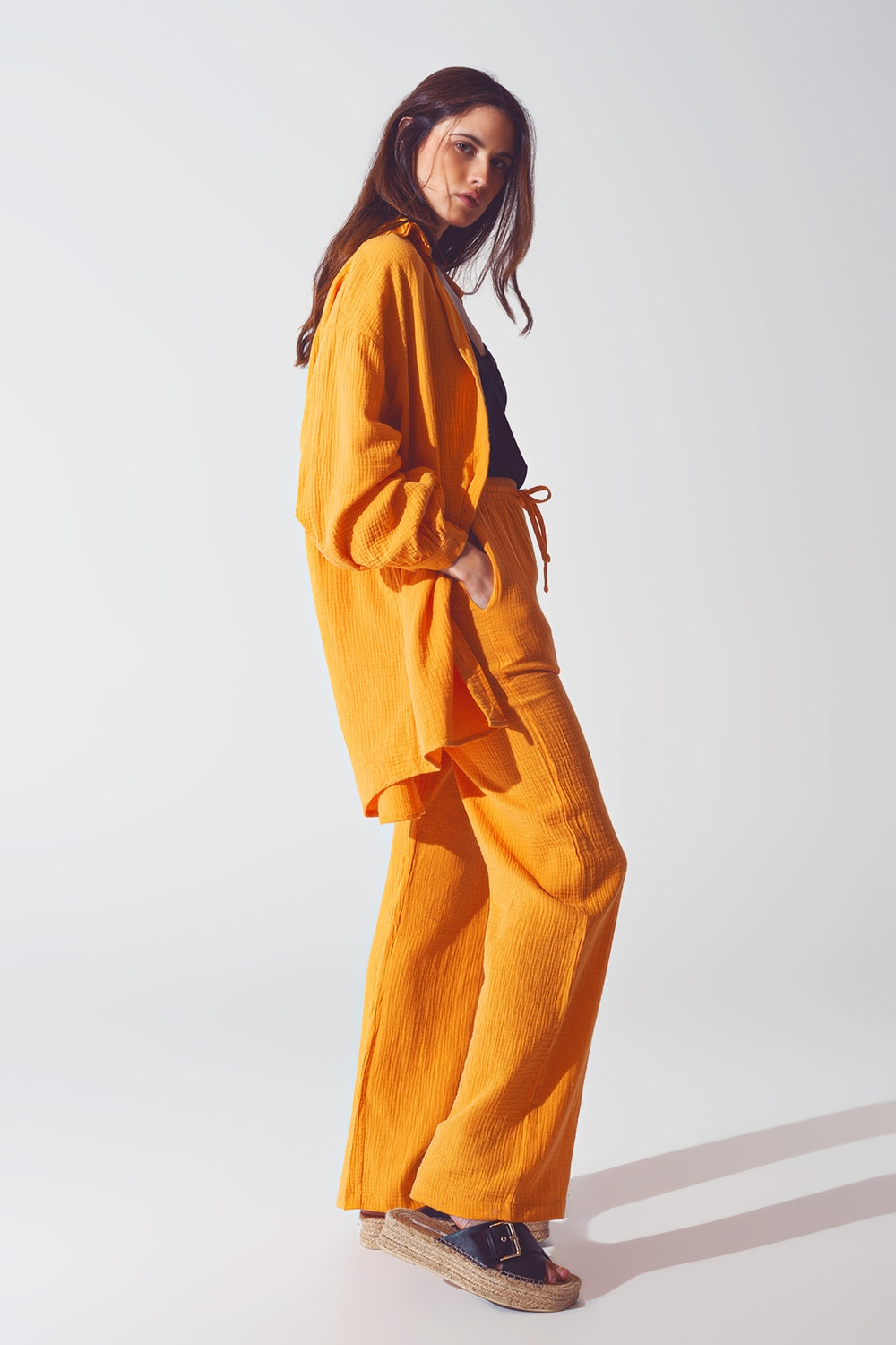 Camisa holgada con textura en naranja Q2