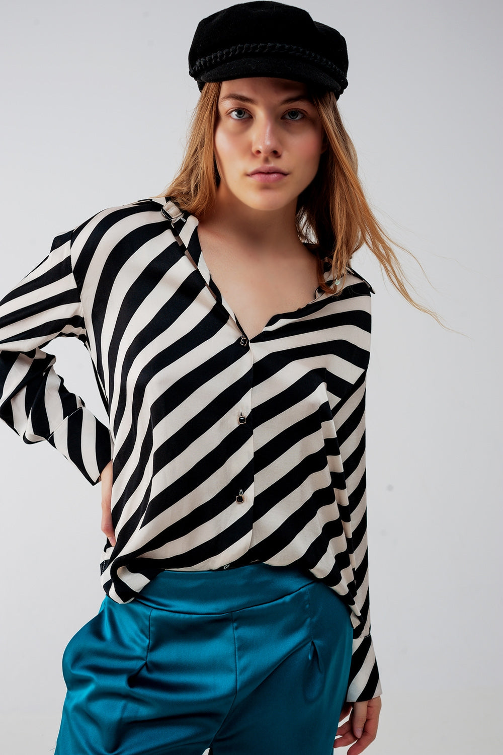 Camisa oversize a rayas abotonada Q2