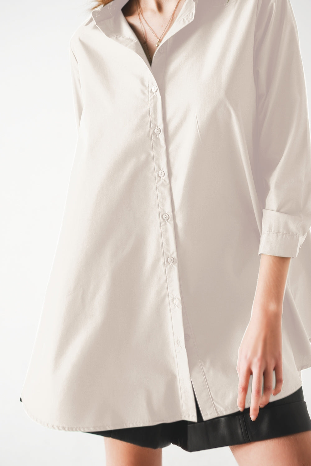 Camisa oversize de popelina en línea A en blanco Q2