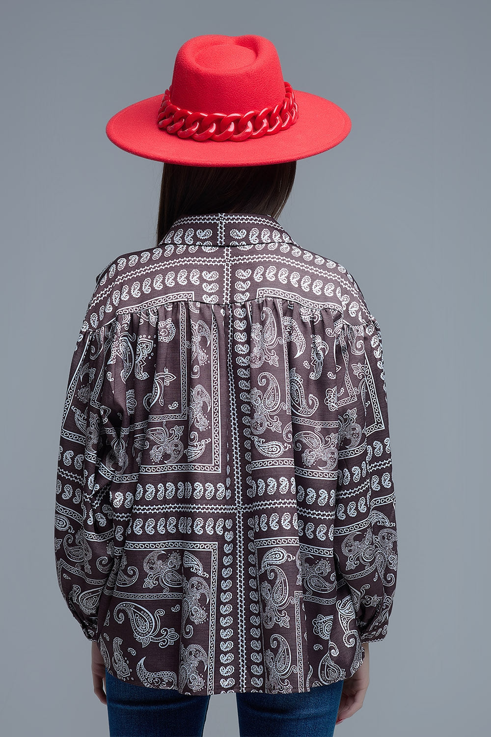 Camisa Paisley Marrón Con Mangas Voluminosas Q2
