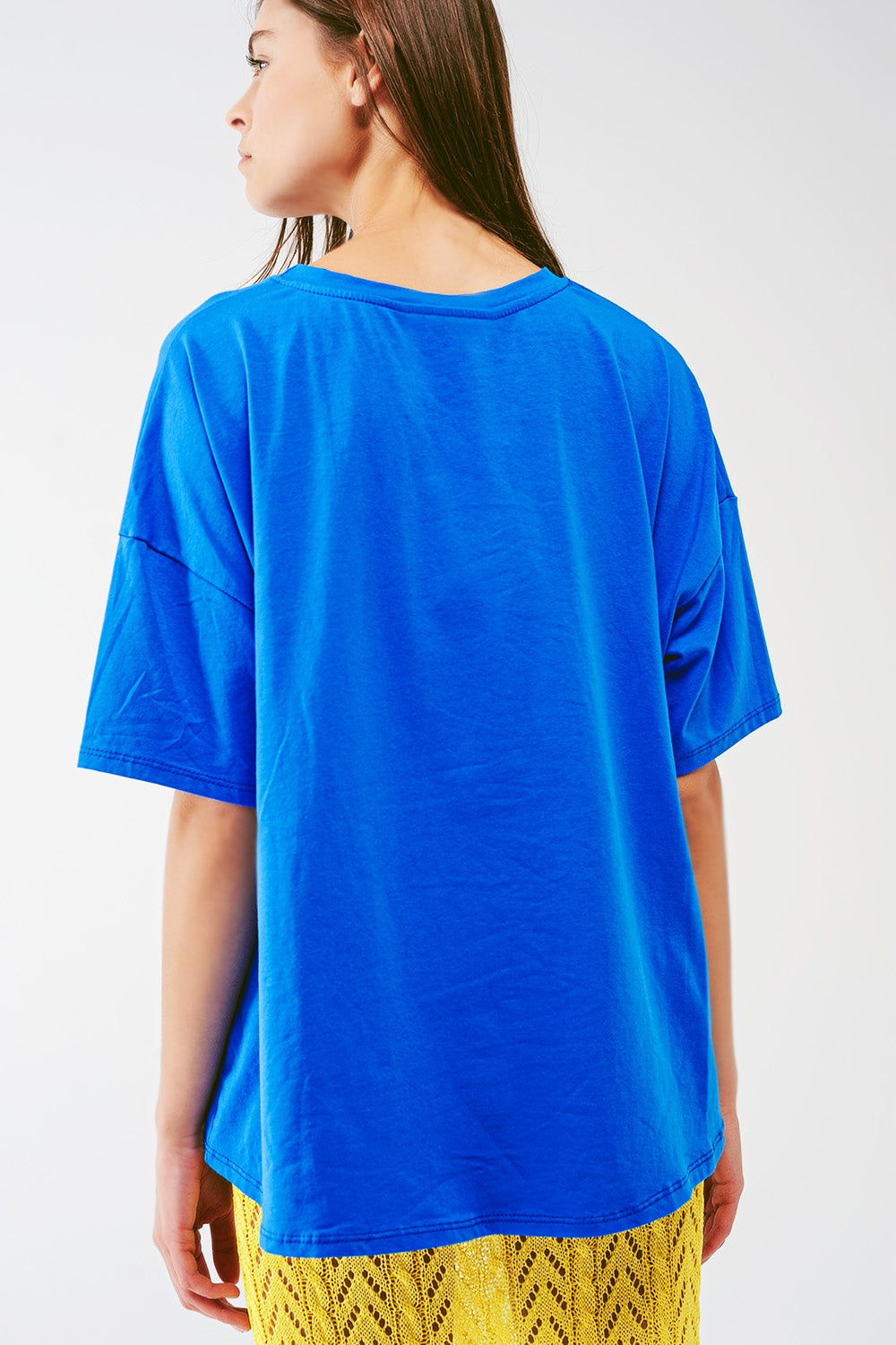 camiseta azul holgada con osito coloreado Q2