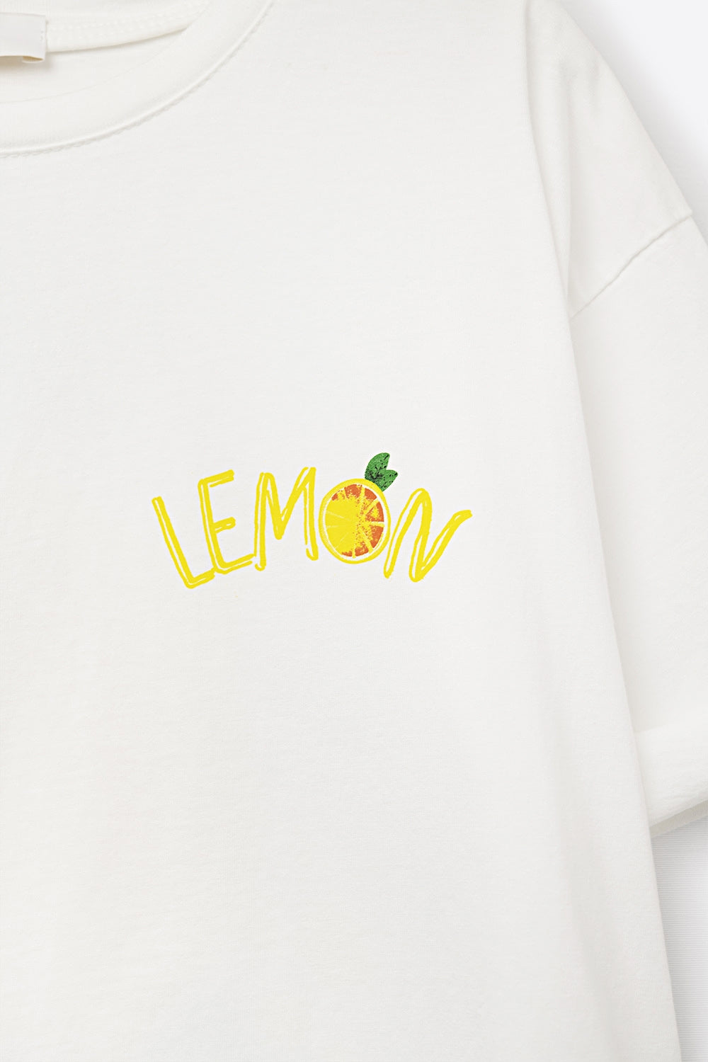camiseta blanca Hecha en Italia con gráfico de limón Q2