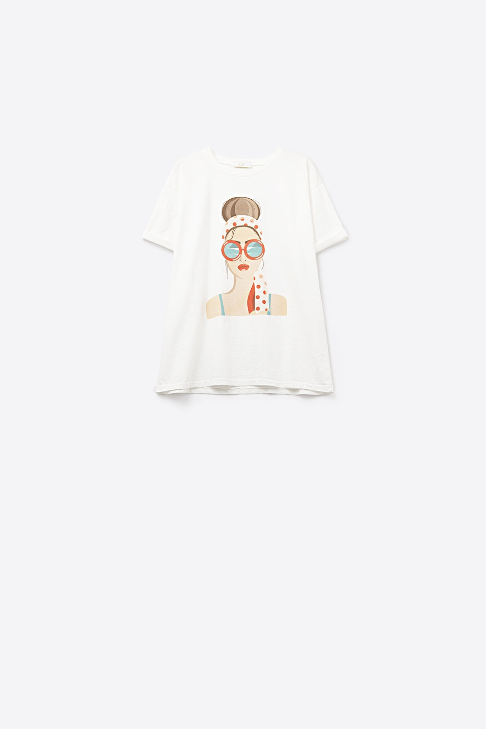 Camiseta blanca hecha en Italia con un gráfico de chica vintage Q2