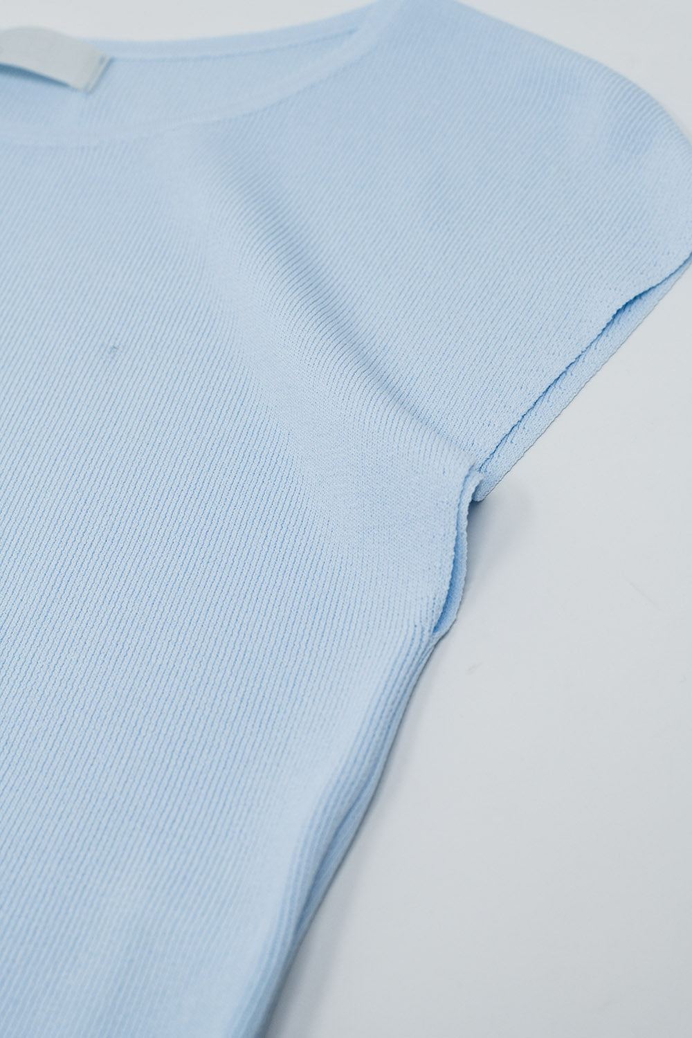 Camiseta de punto con mangas cortas en azul Q2