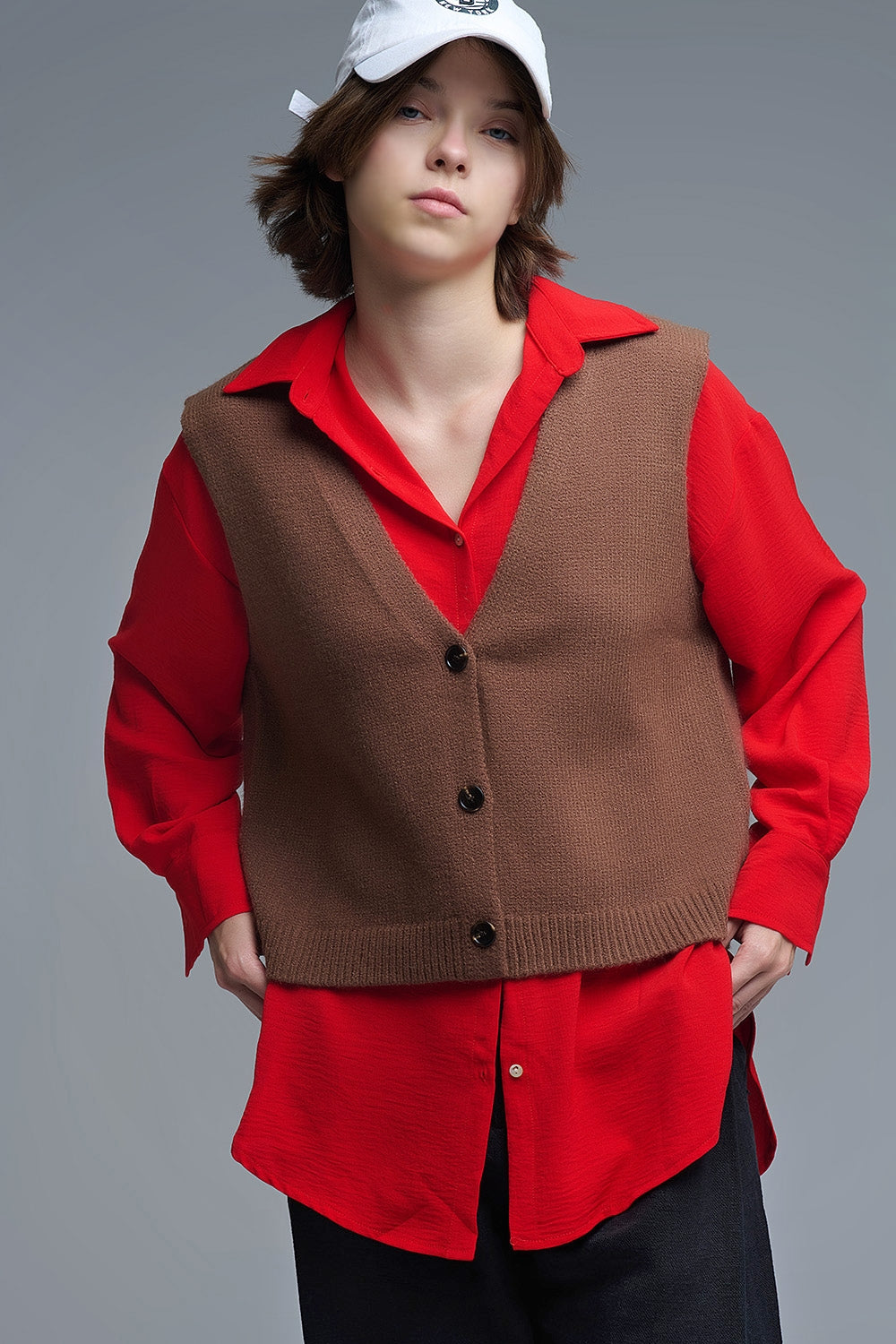 Q2 Chaleco corto de punto marrón chocolate