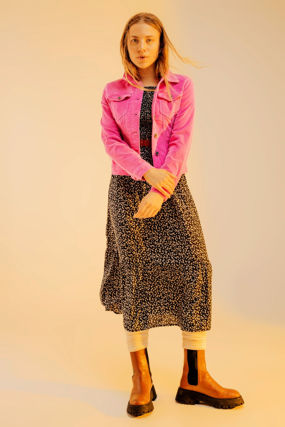 Chaqueta de pana de color fucsia Q2