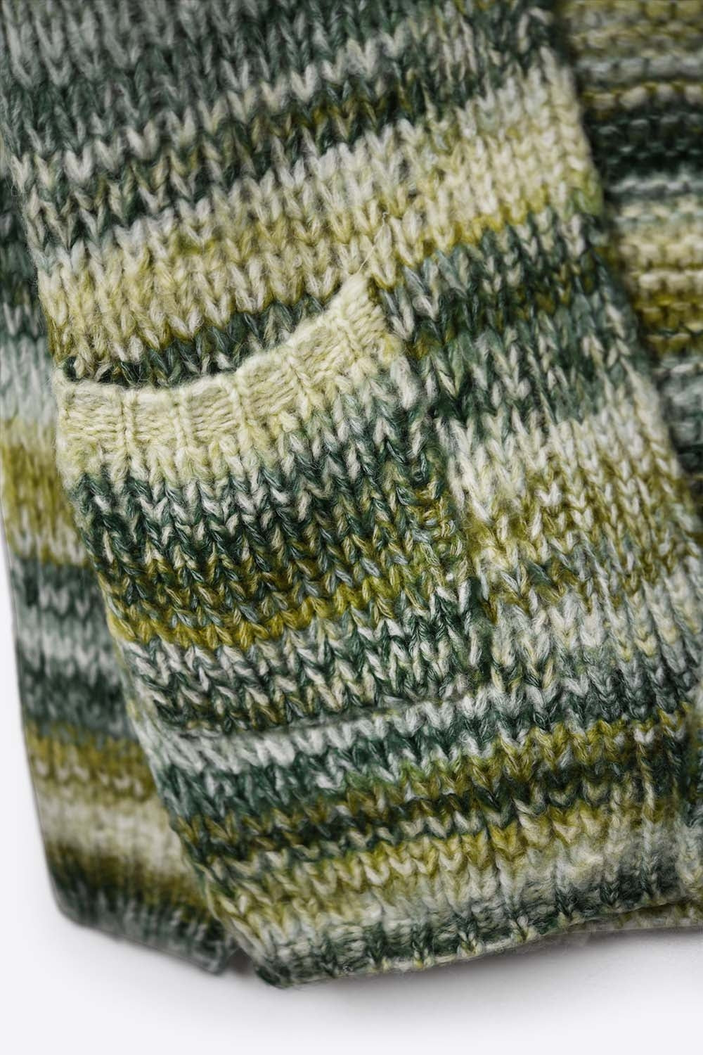 Chaqueta larga de rayas jaspeadas con bolsillos en verde Q2