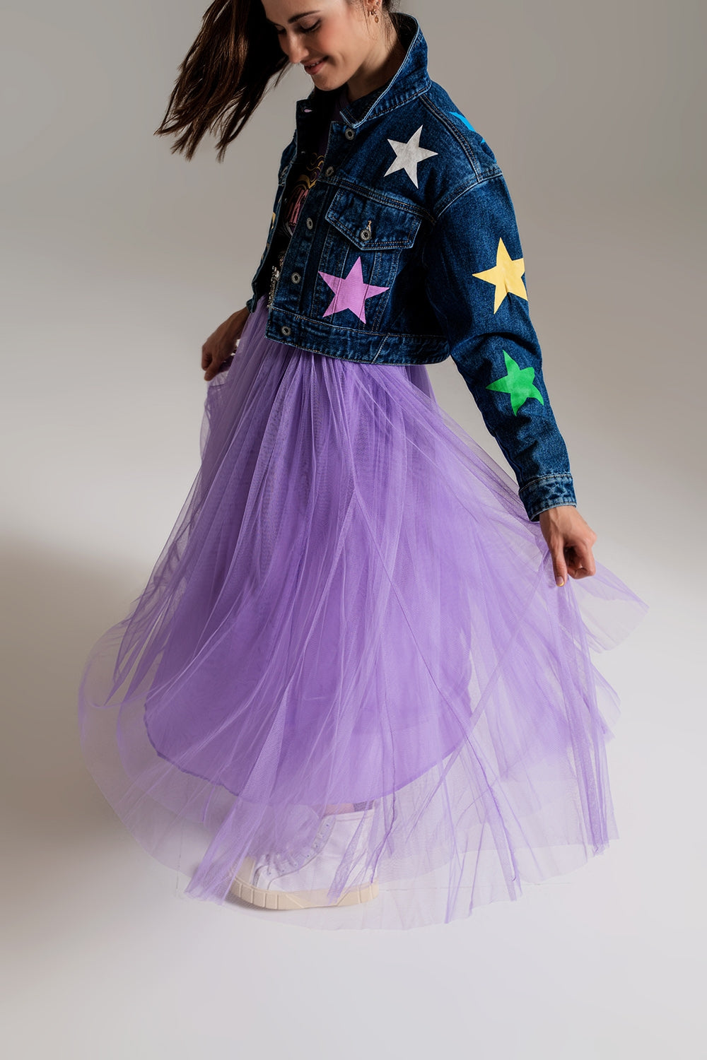 chaqueta vaquera con estrellas multicolores Q2