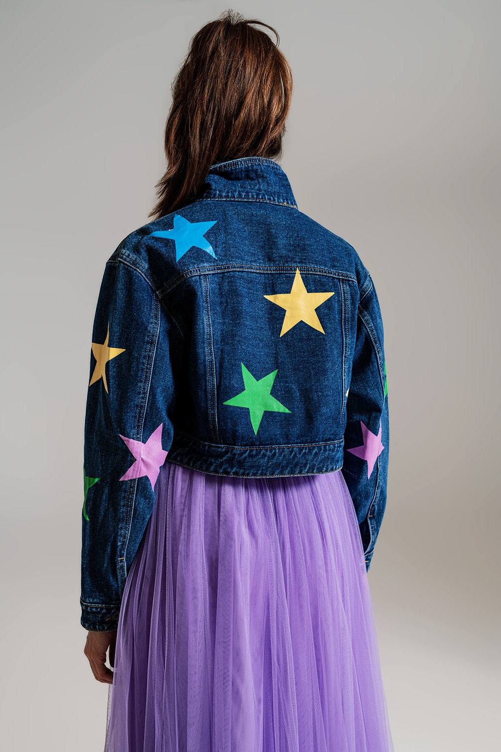 chaqueta vaquera con estrellas multicolores Q2