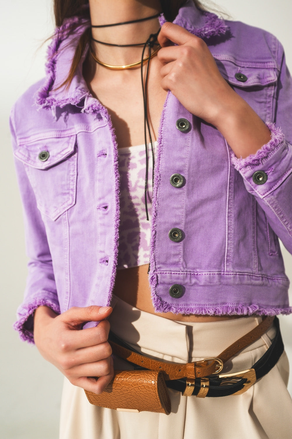 Chaqueta vaquera lila con bordes sin rematar Q2