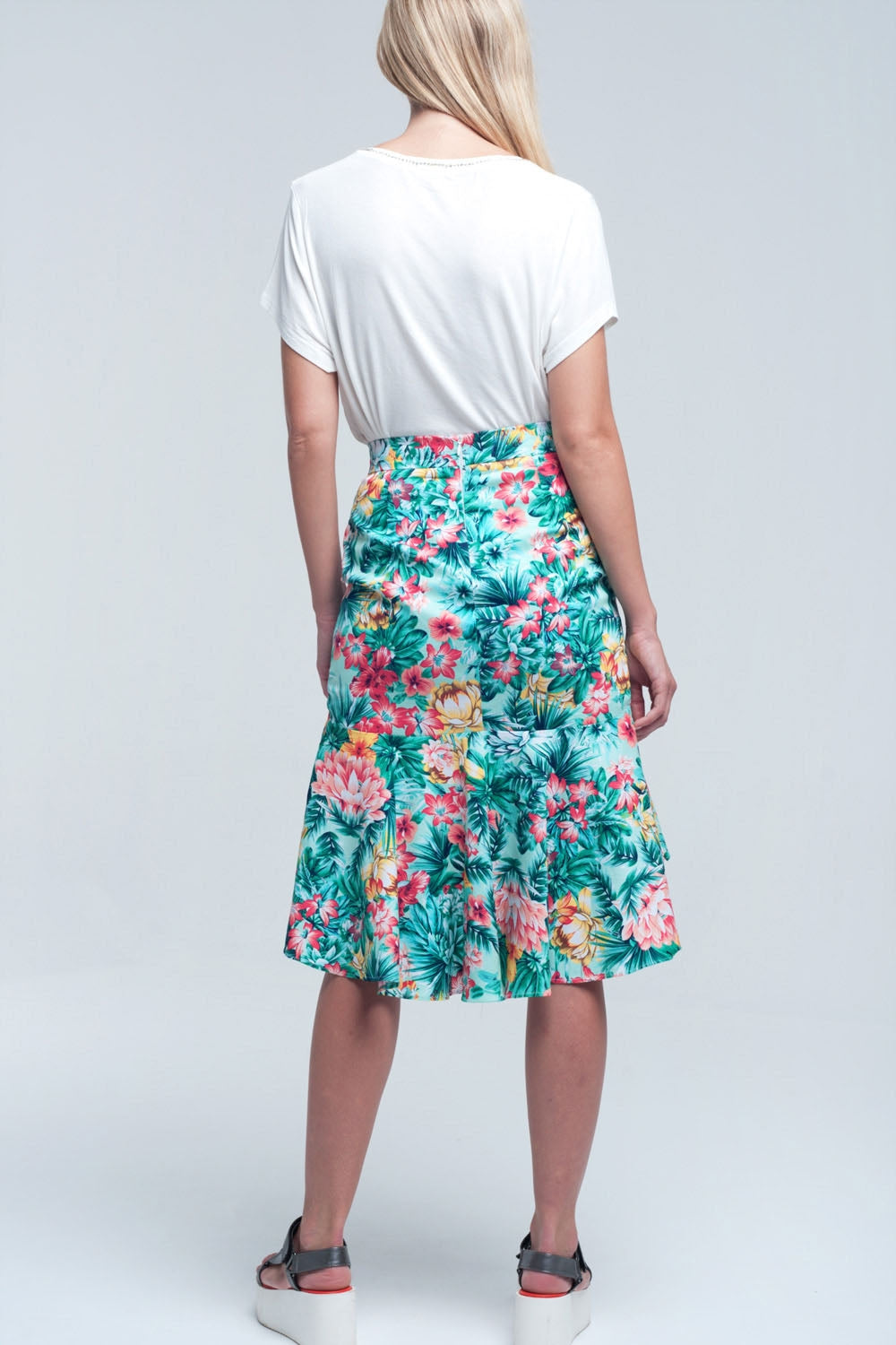 Falda floral asimétrica de color verde Q2