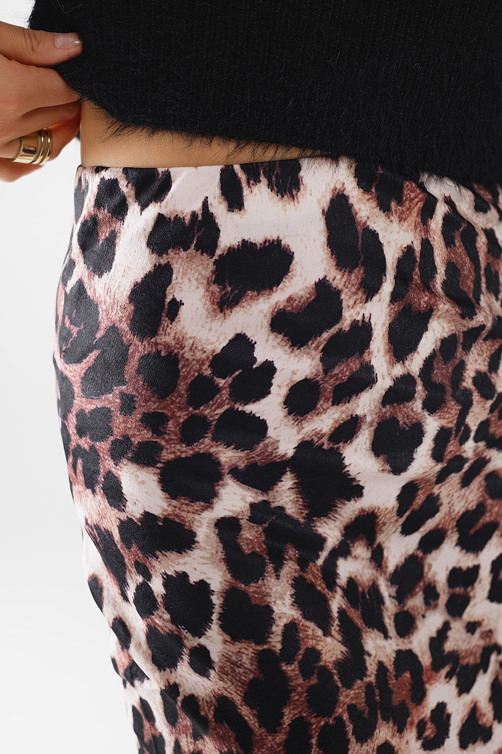 Falda midi acampanada con estampado de leopardo Q2