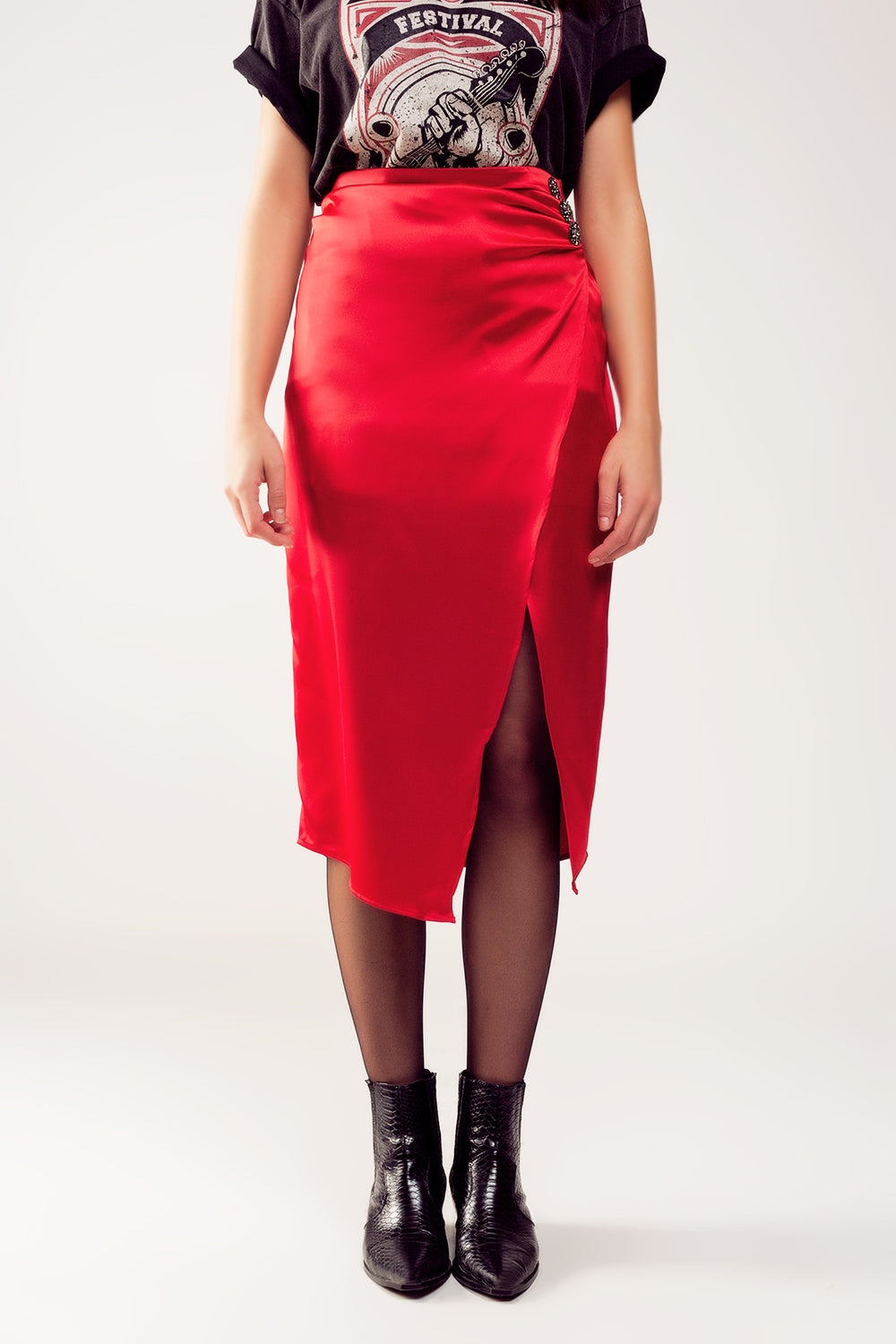 Falda midi roja con abertura delantera Q2