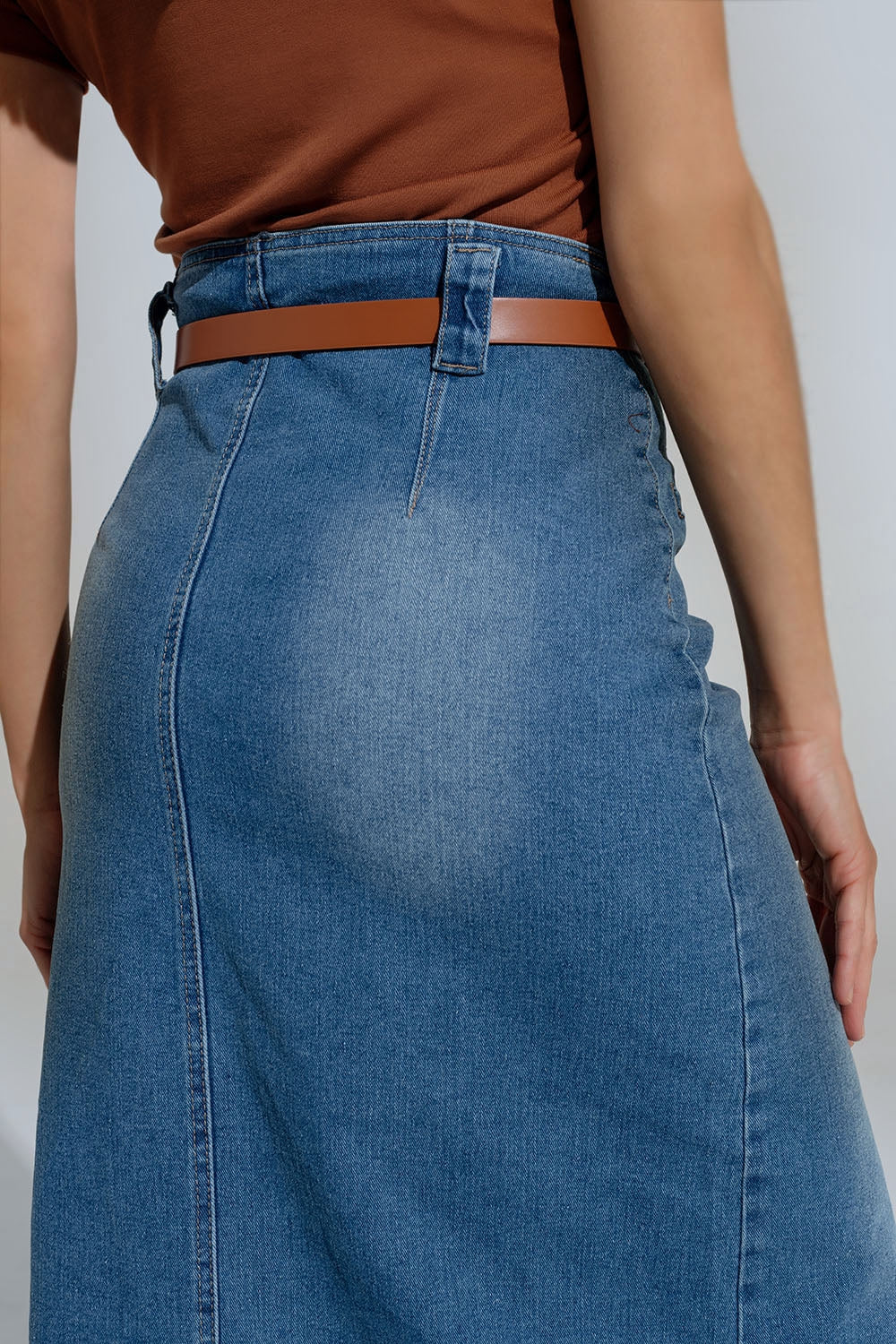 Falda vaquera midi azul con abertura delantera Q2