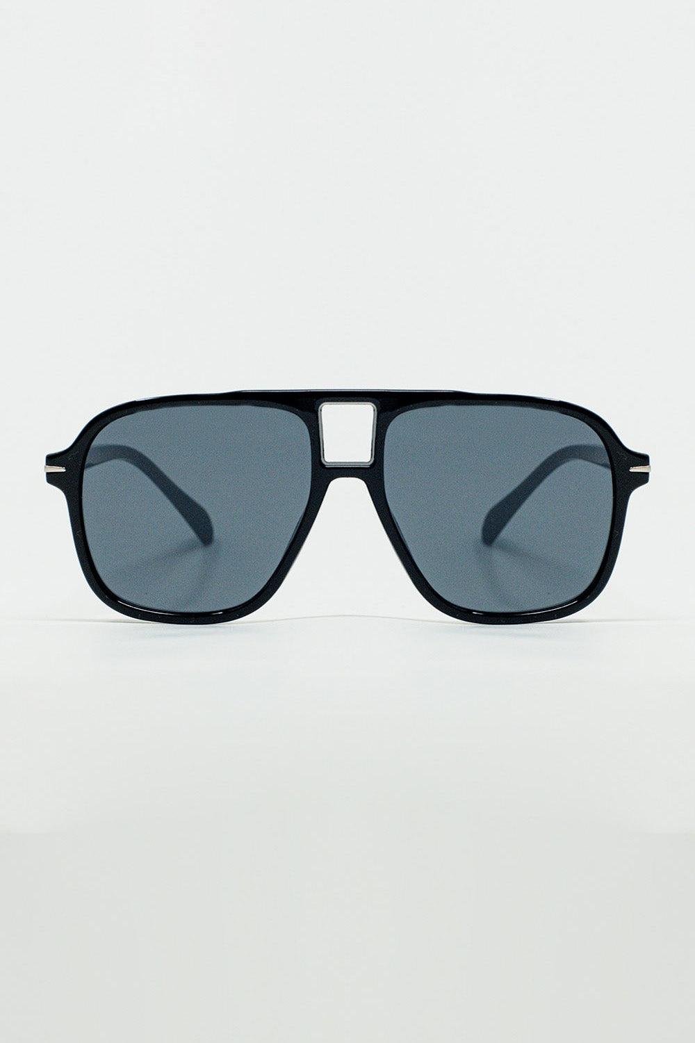Q2 Gafas de Aviador Ovaladas con Lente Negra Ahumada en Negro