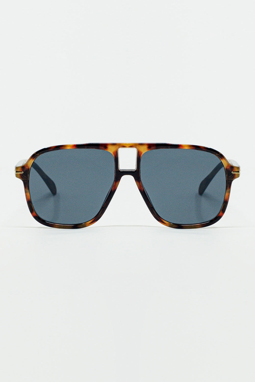 Q2 Gafas de aviador ovaladas con lentes ahumadas negras en carey