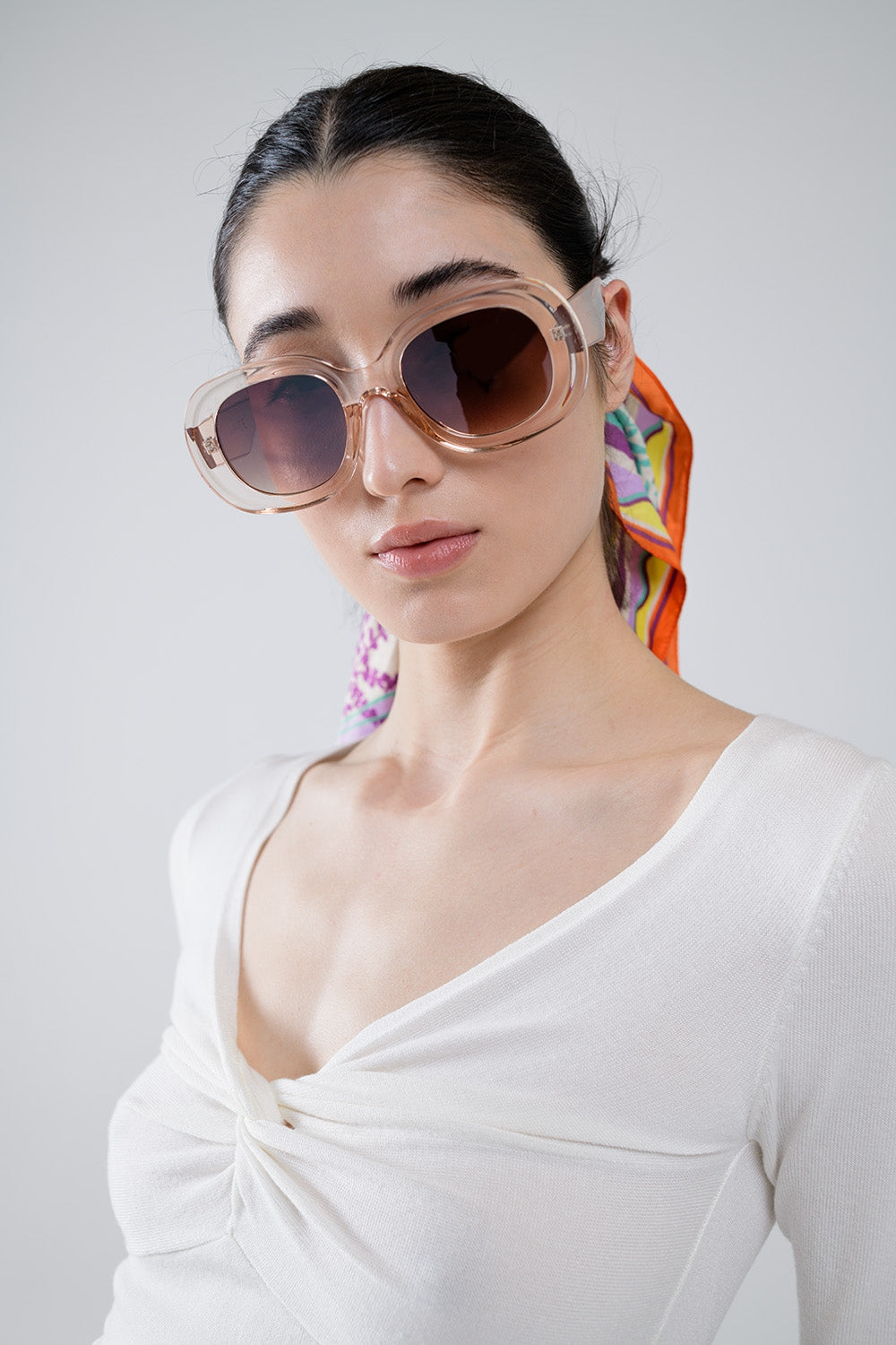 Gafas de sol circulares oversize en blanco traslucido Q2