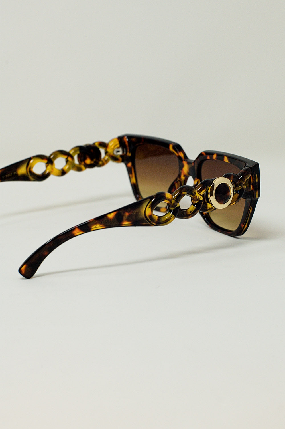 Gafas de sol con forma extra grandes en carey antiguo marron Q2