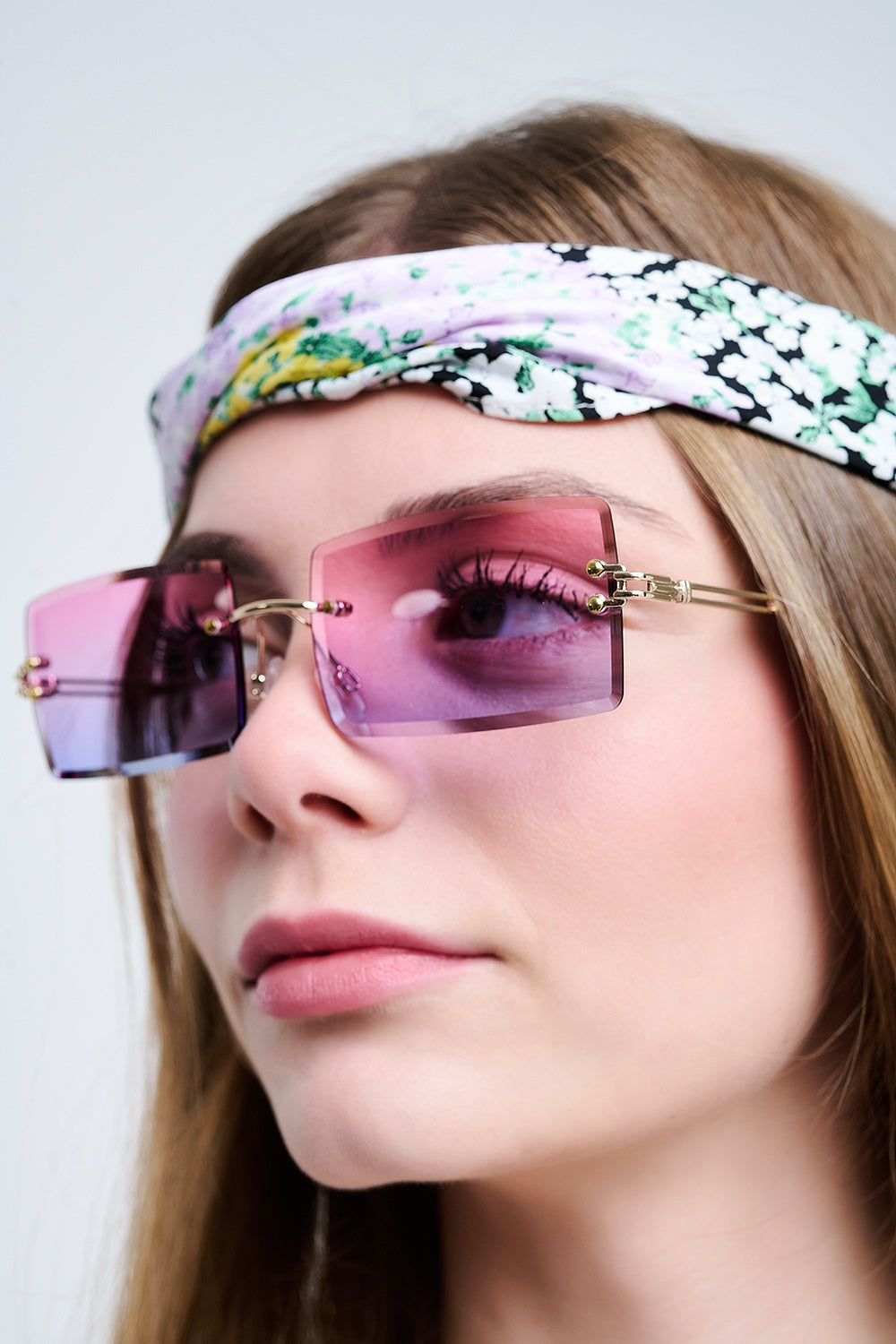 Q2 Gafas de sol cuadradas doradas sin montura con cristales degradados de morado a rosa
