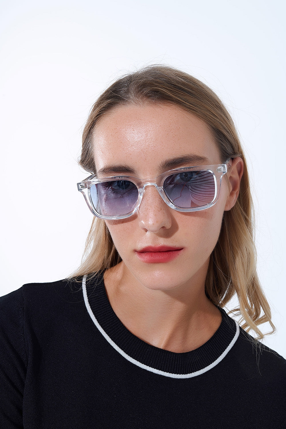 Gafas de sol cuadradas transparentes con cristales degradados azules Q2