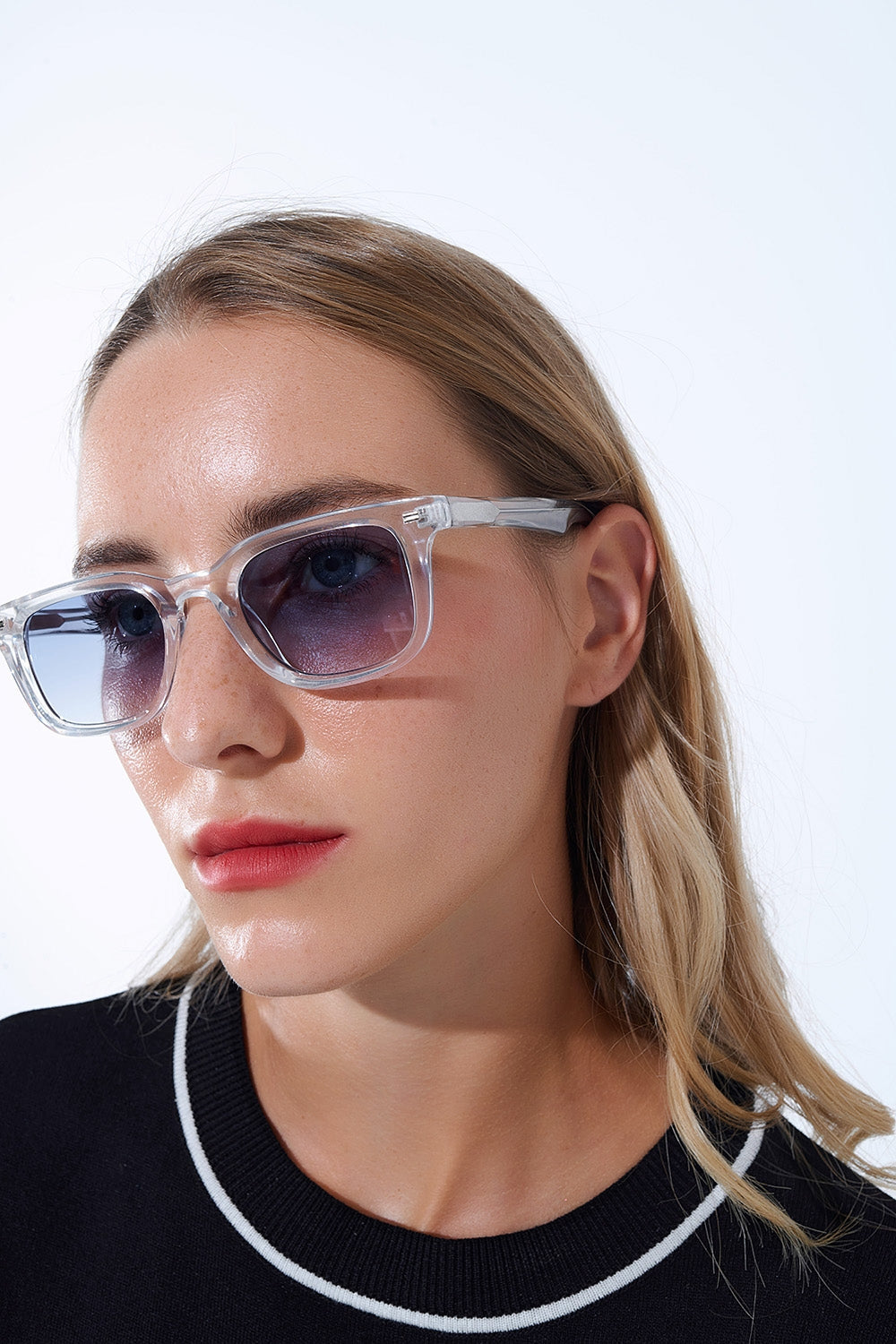 Gafas de sol cuadradas transparentes con cristales degradados azules Q2