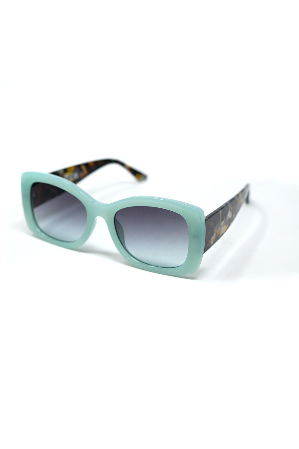 Gafas de sol ovaladas de acetato verde menta Q2