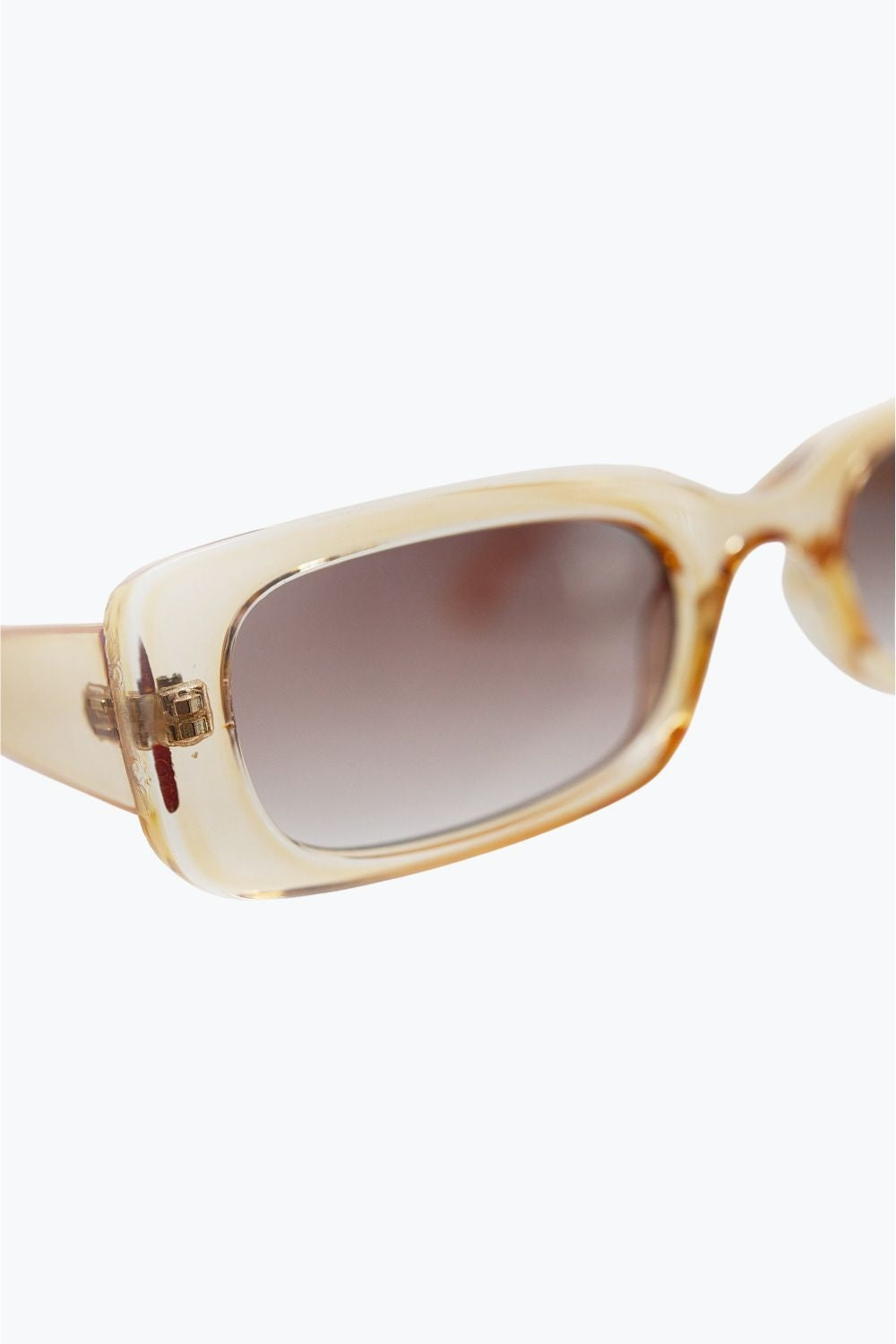 Gafas de sol rectangulares amarillo transparente con cristales ahumados marrones Q2