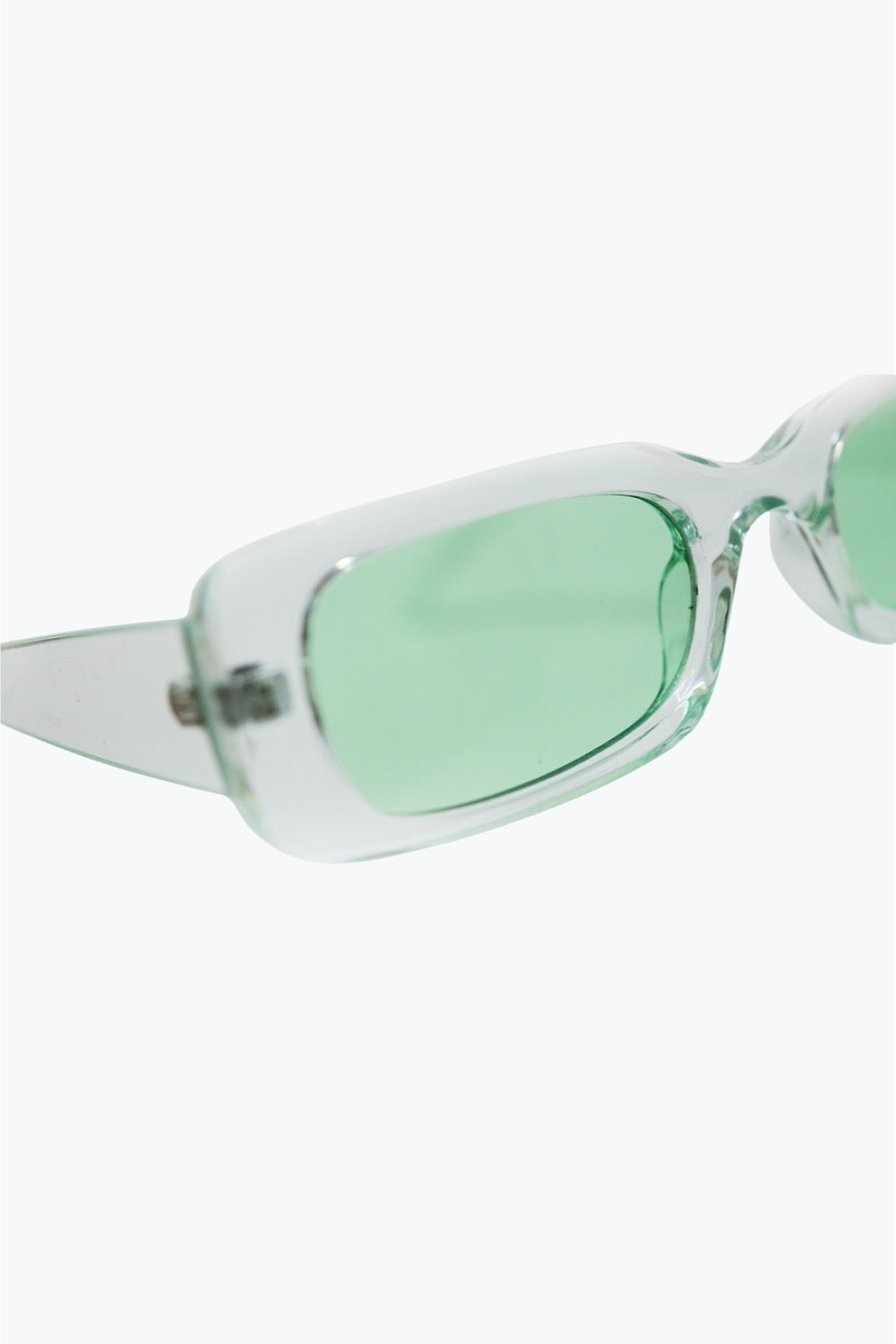 Gafas de sol rectangulares verdes transparentes con cristales ahumados verdes Q2