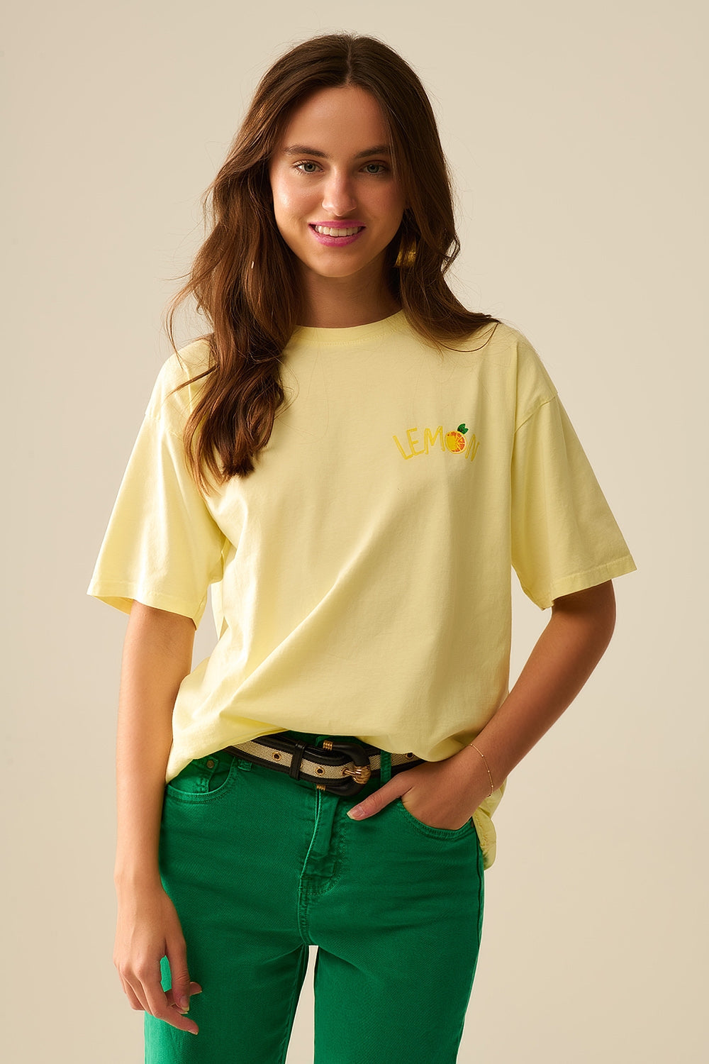 Hecho en Italia camiseta amarilla con gráfico de limón Q2