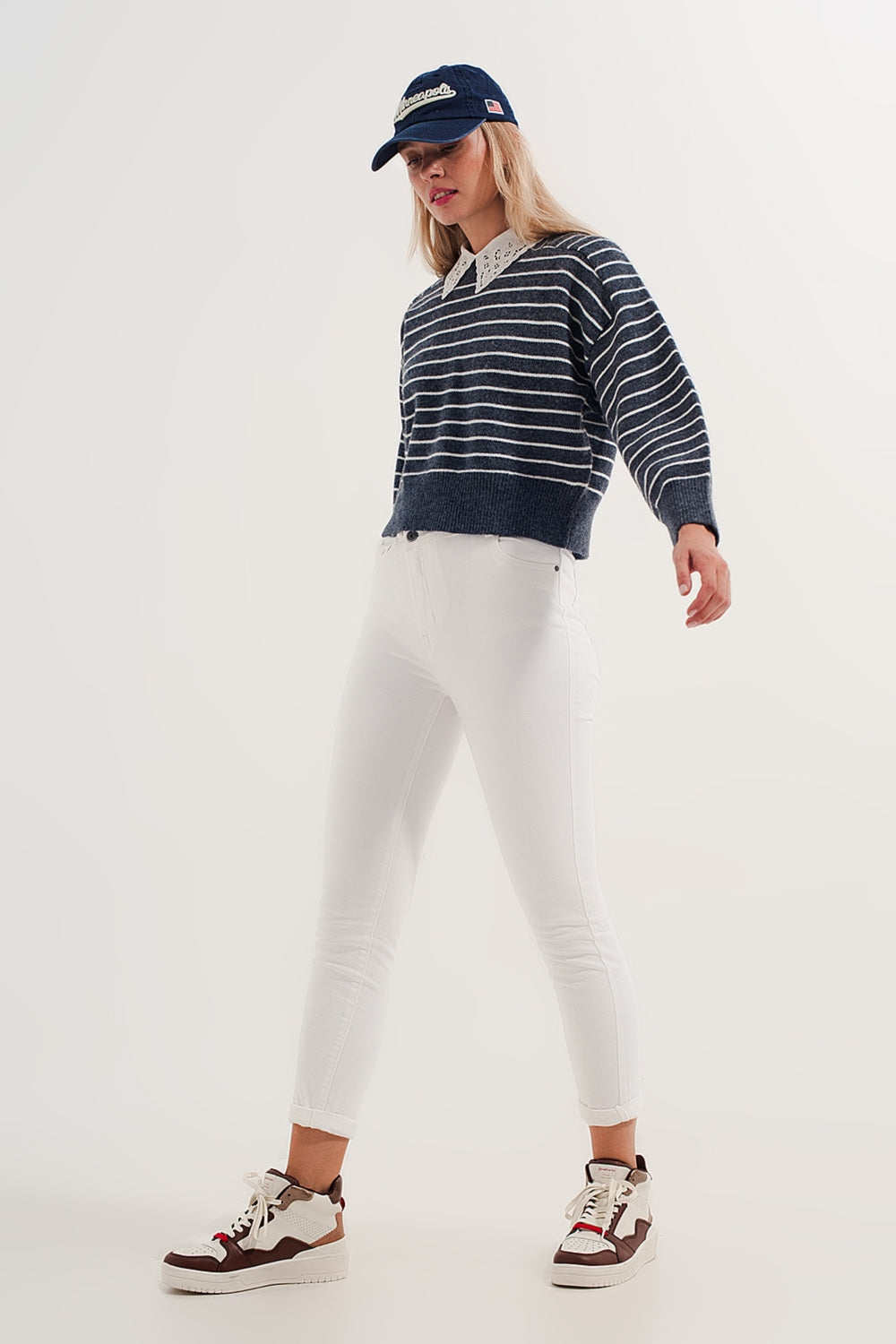Jersey a rayas blancas y azules cuello redondo Q2