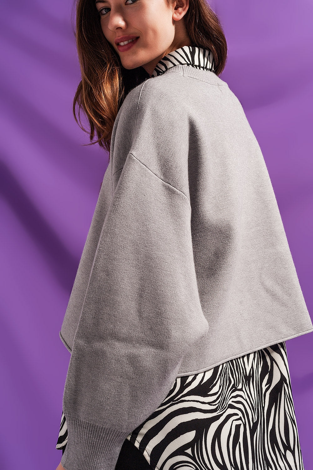 Jersey corto gris con mangas murciélago Q2