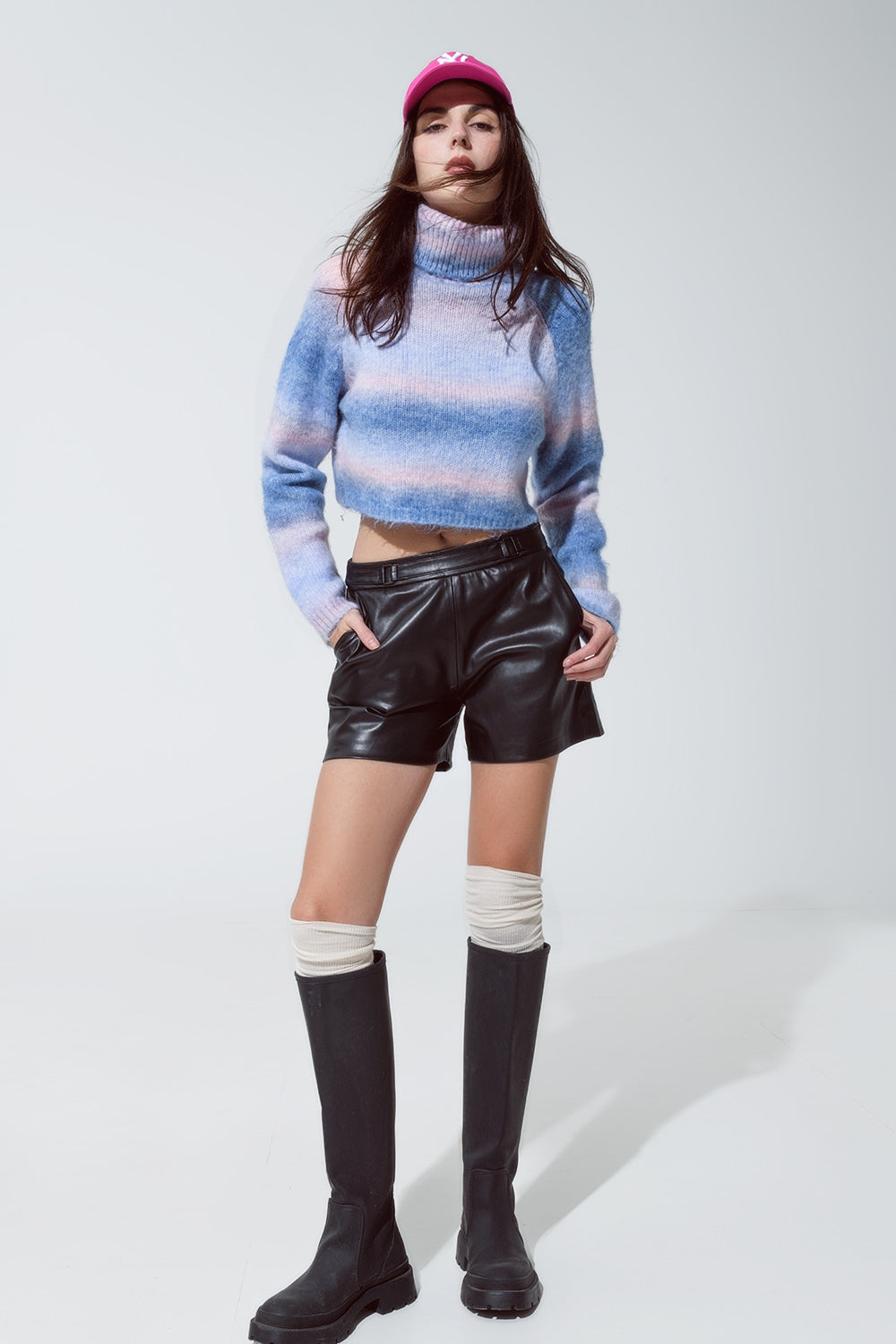 Jersey de cuello alto en punto mullido en azul y rosa degradado Q2
