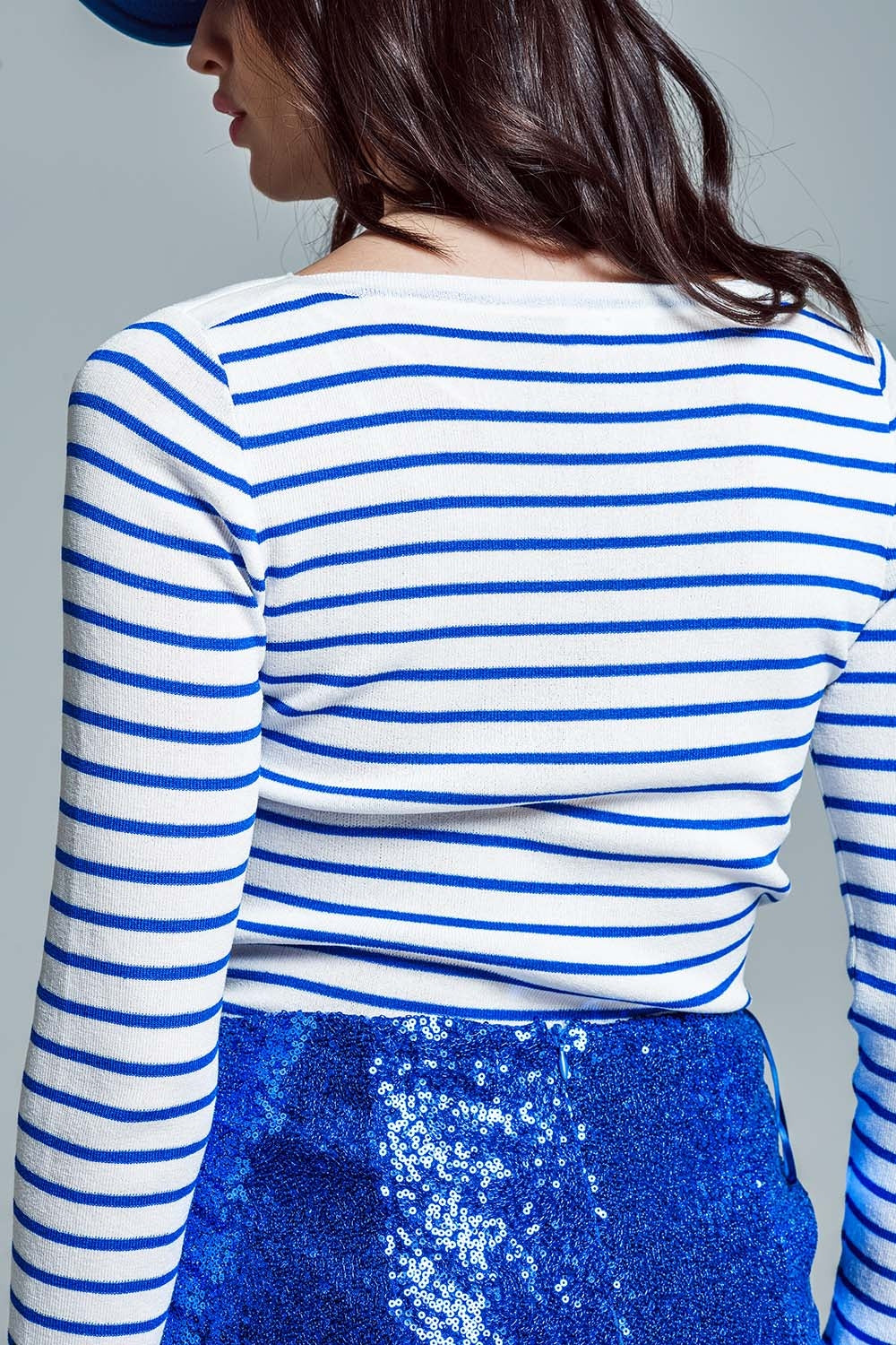 jersey fino blanco con rayas azules Q2