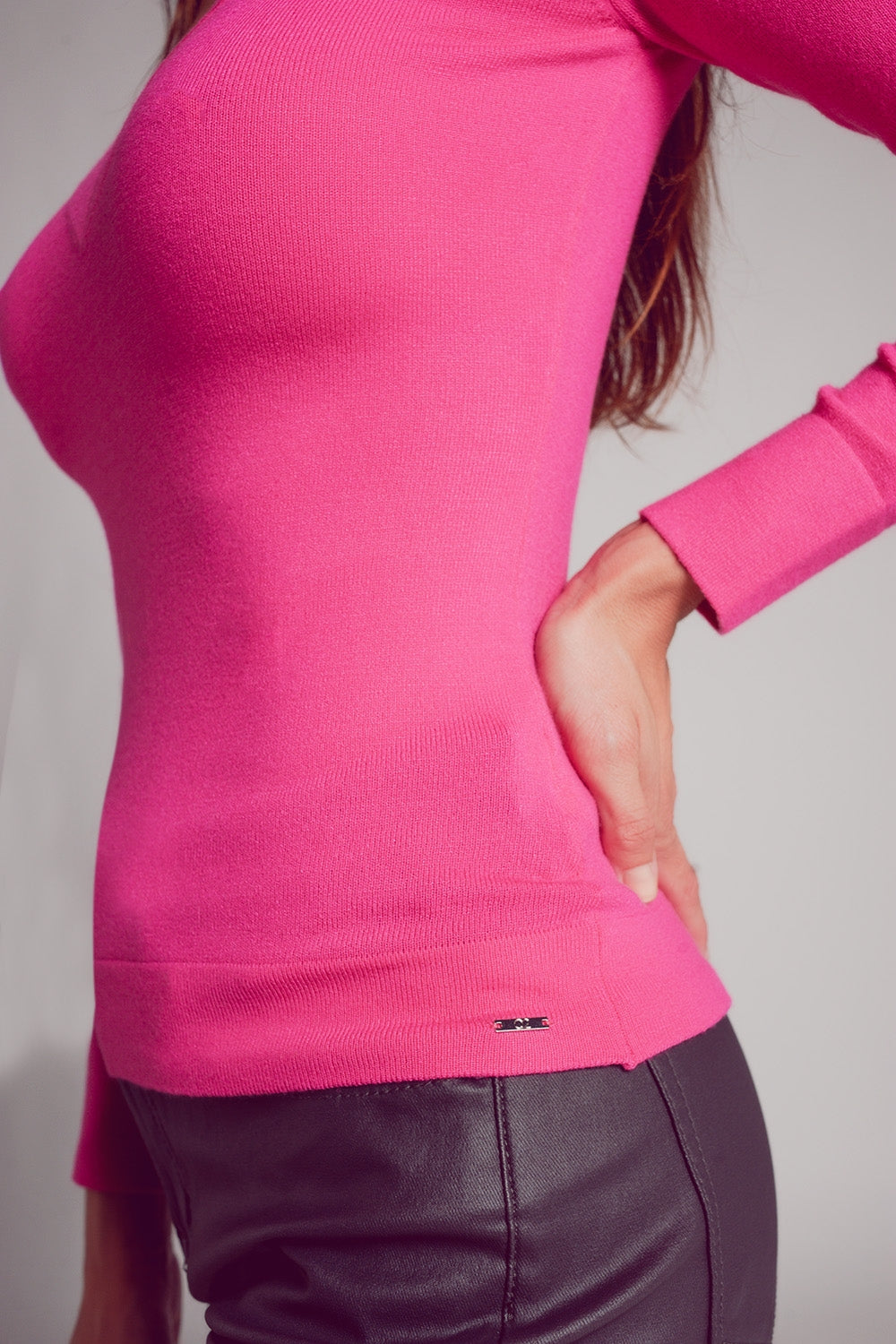 Jersey fucsia con escote V de punto fino Q2