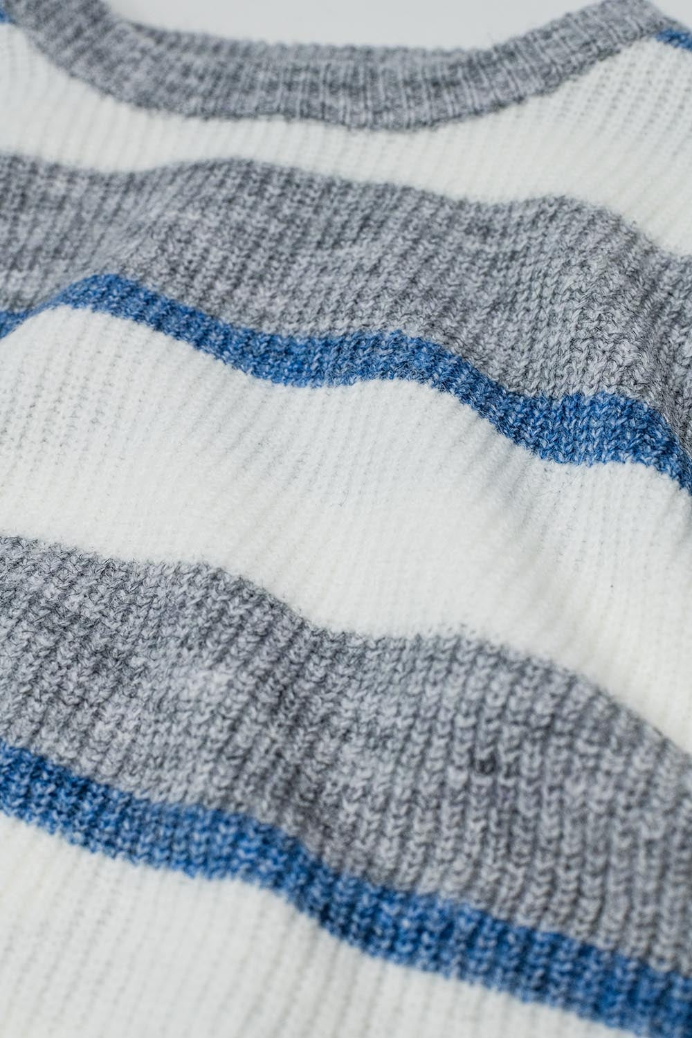 Jersey gris con rayas crudas y azules Q2