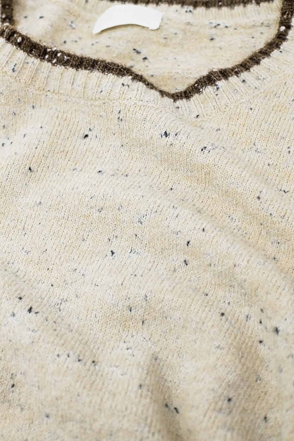 Jersey jaspeado con detalle de líneas en marrón Q2