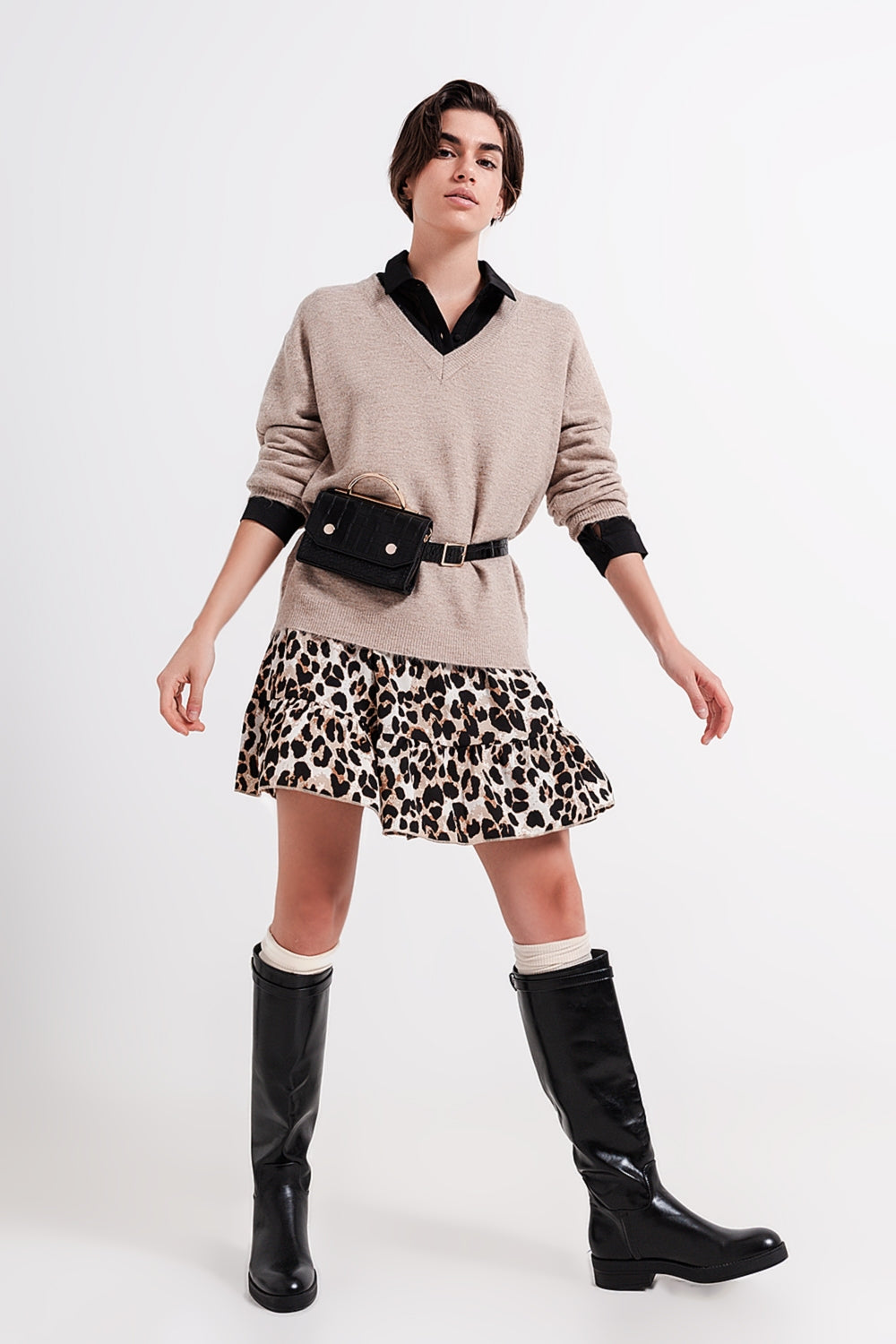 Jersey marron claro con cuello de pico Q2