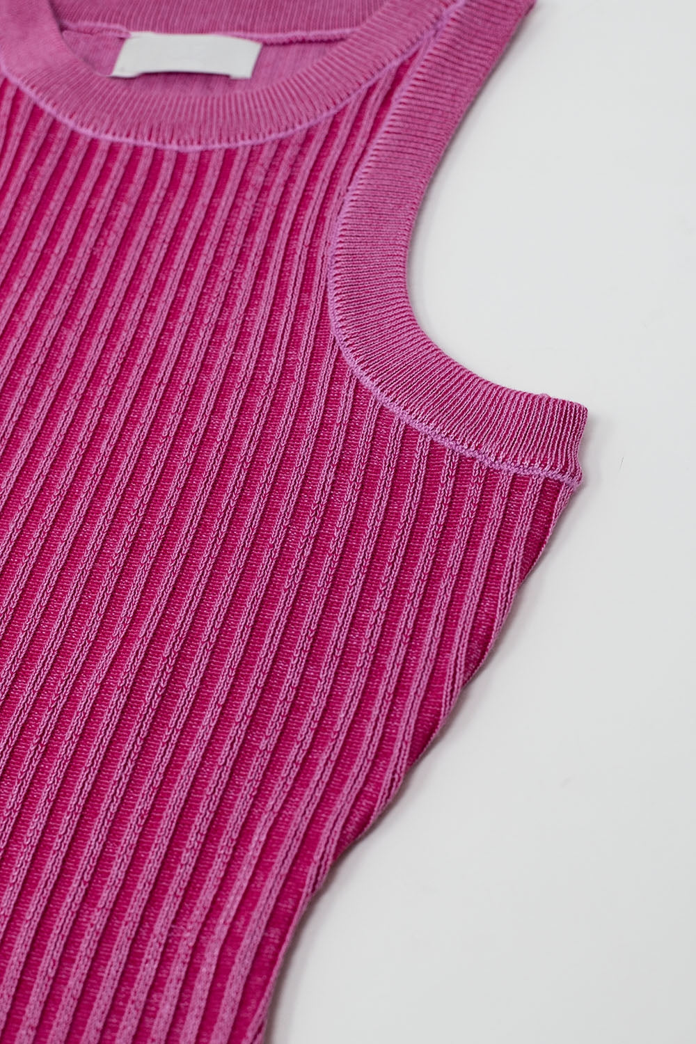 Maxi Vestido sin Mangas Halter Bodycon Ribbed en fucsia Q2