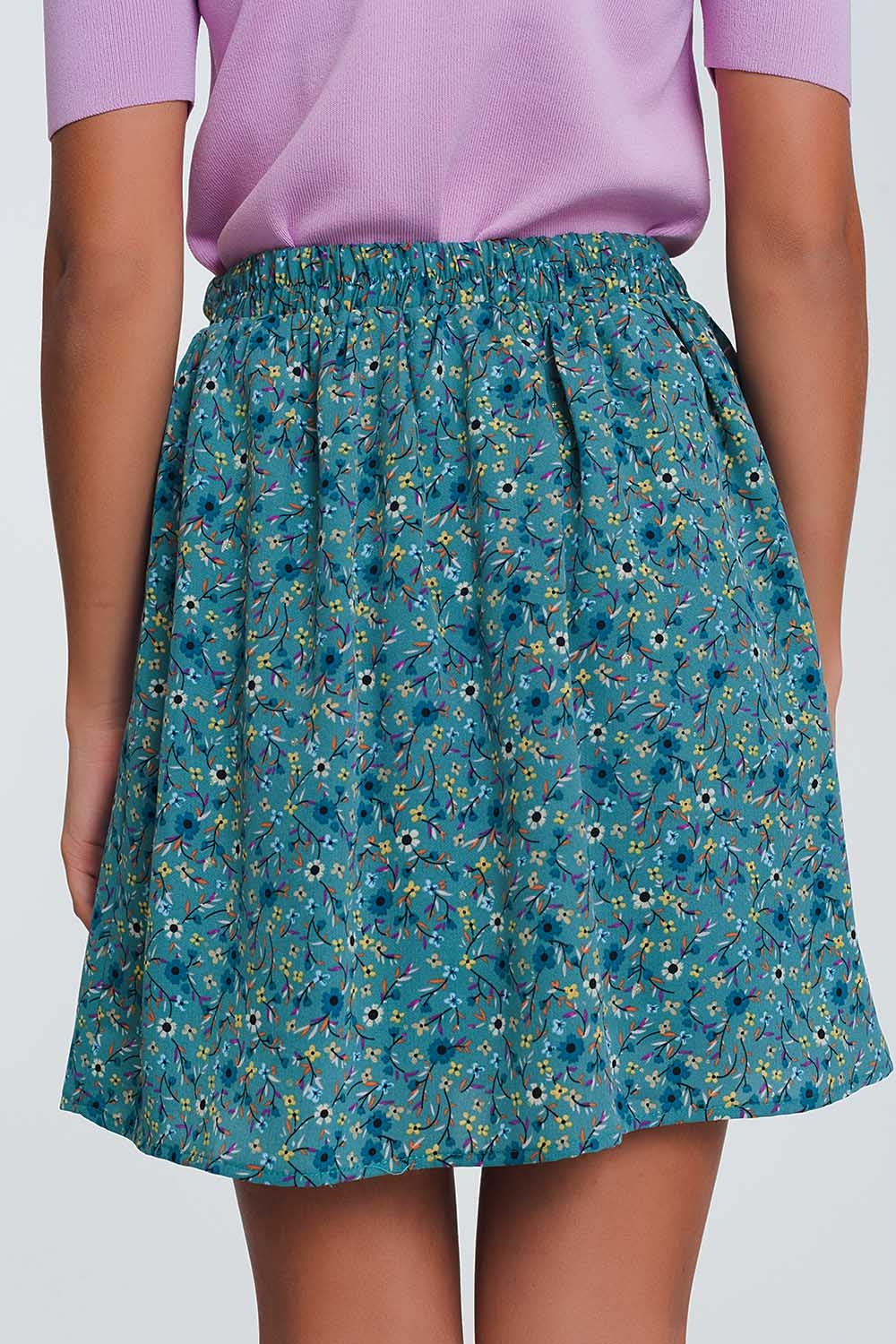 Minifalda con estampado de florecitas en verde Q2