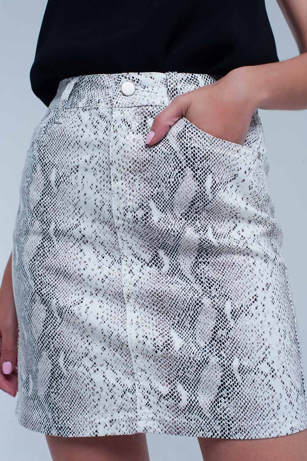 Minifalda con estampado de serpiente Q2