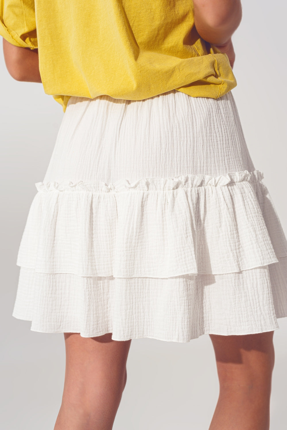 Minifalda con Volantes Texturizados en Blanco Q2